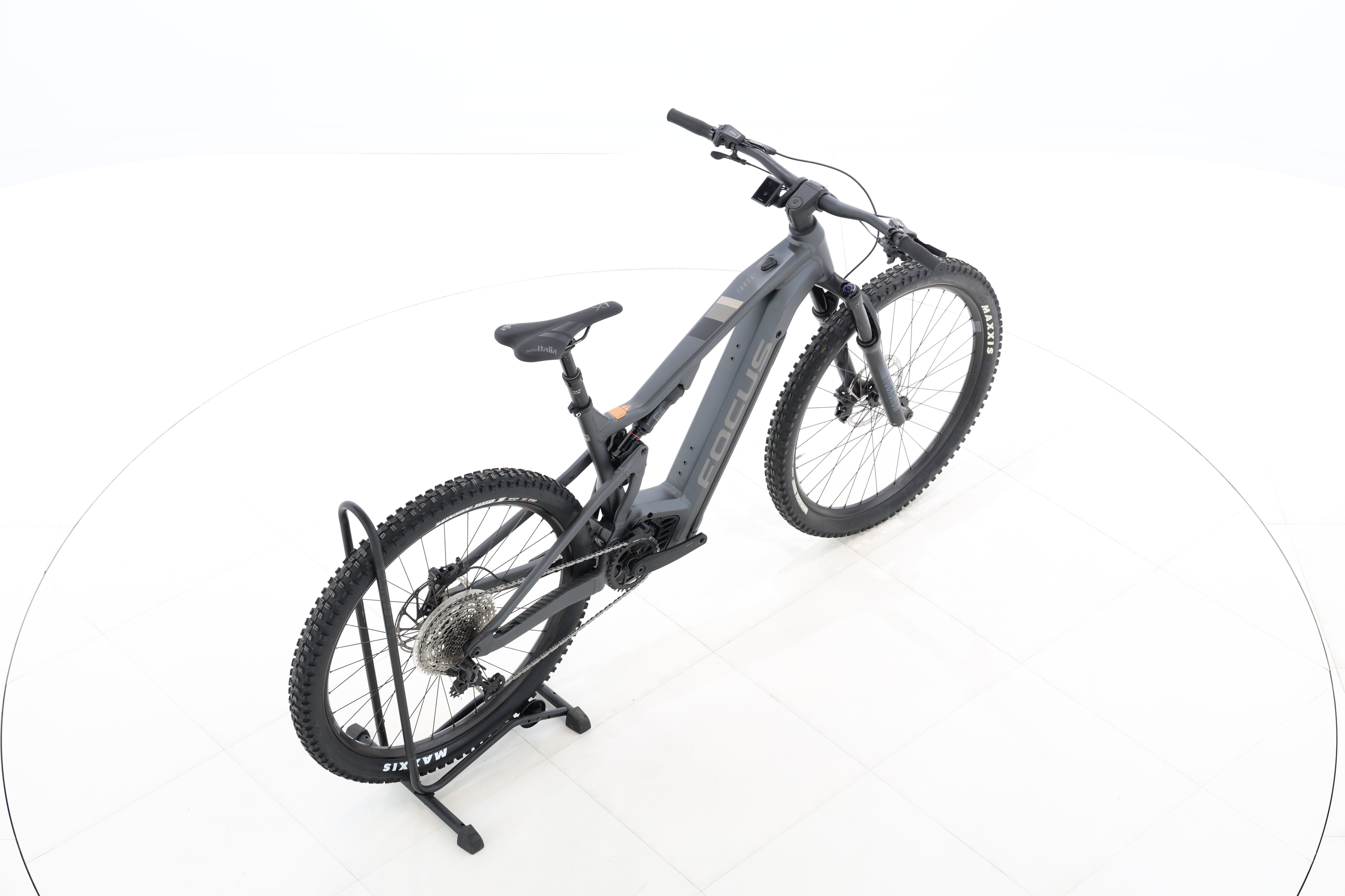 84d9cdd3-f045-4aaf-aabb-e708d56ff699