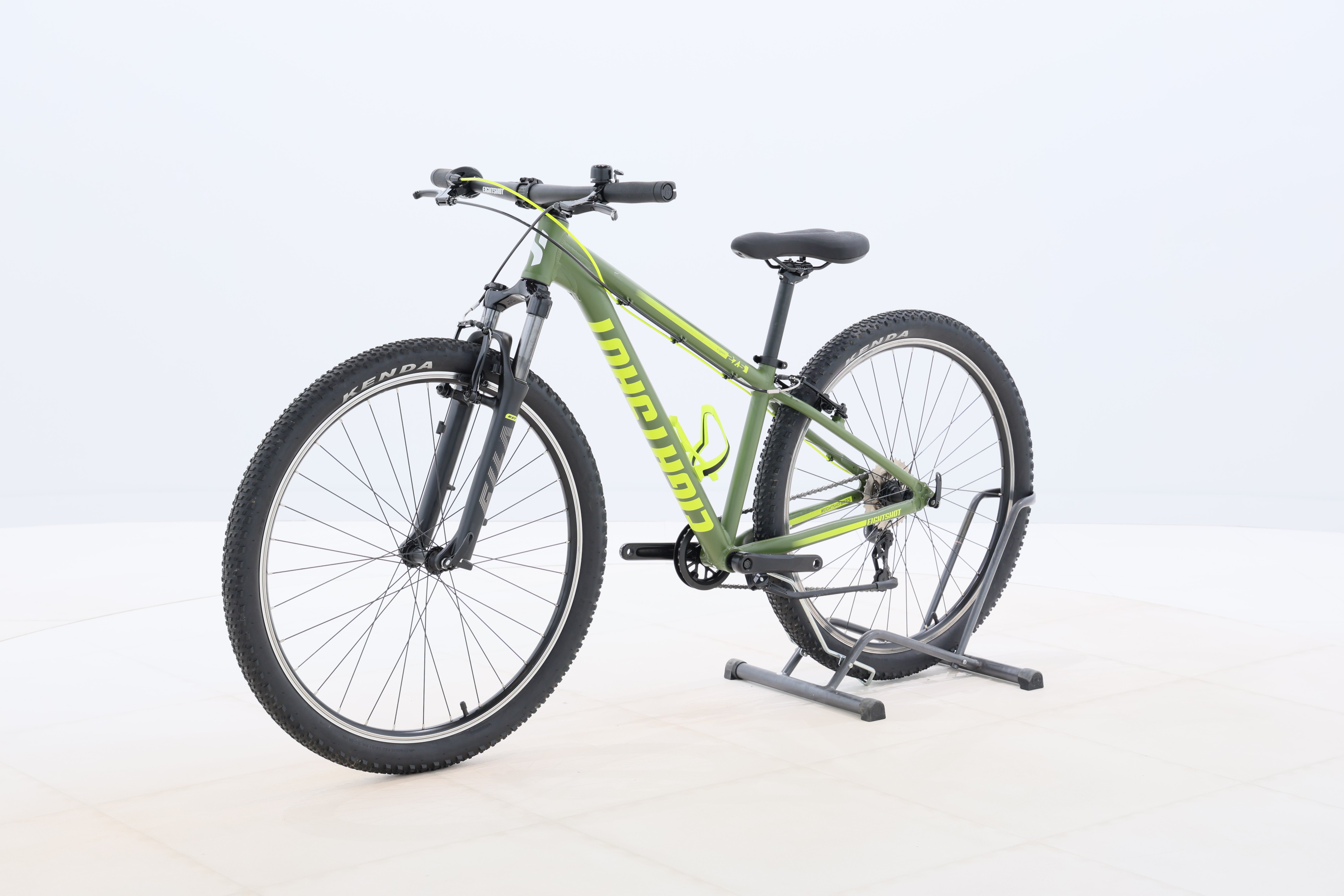 dff583d2-4d34-4b24-8664-9ebb65e8d51e