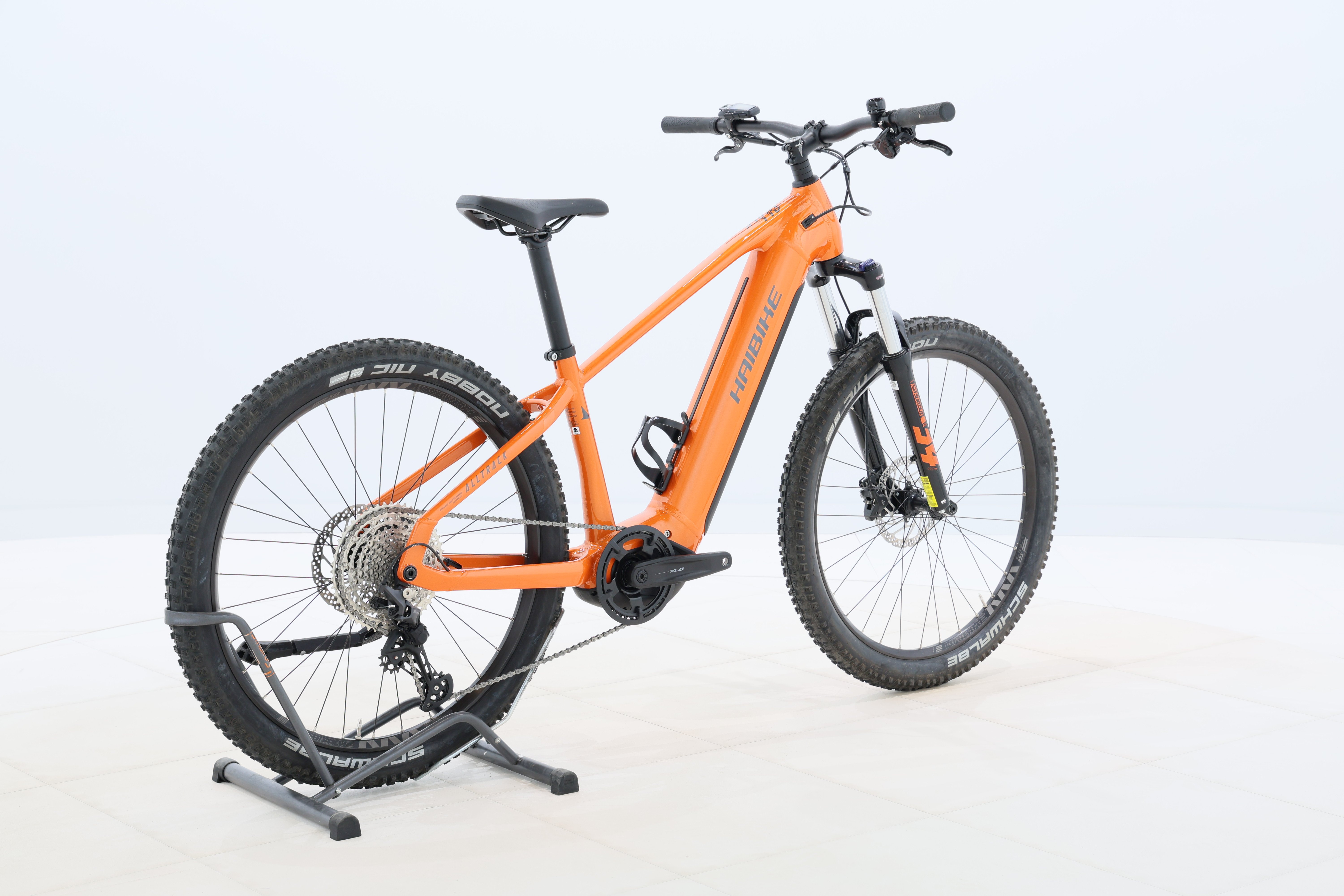 8da41202-bb32-45ec-a1e1-42d1d1dd8384