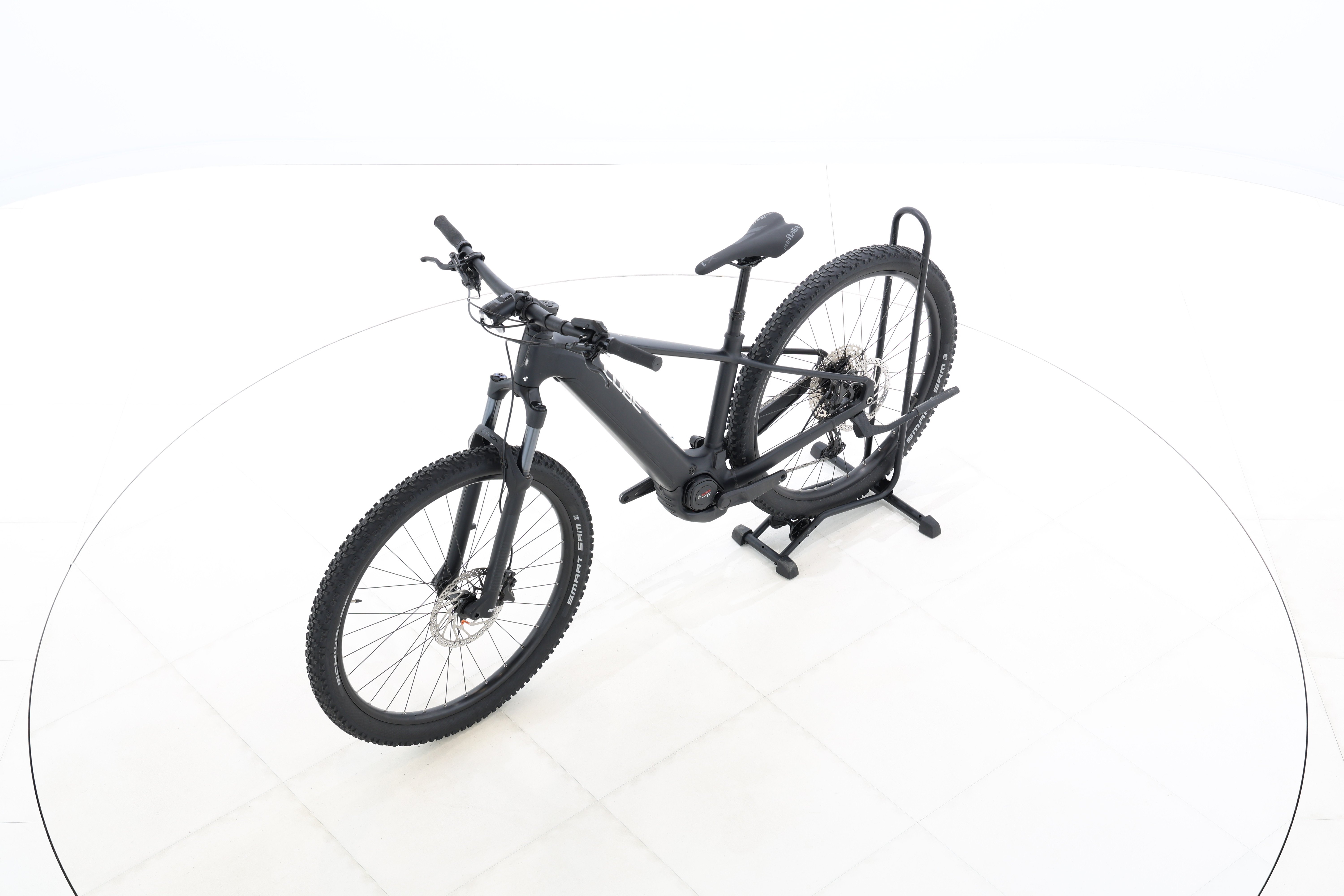 1968b0ff-03af-407e-b4b8-21a47f5944d4