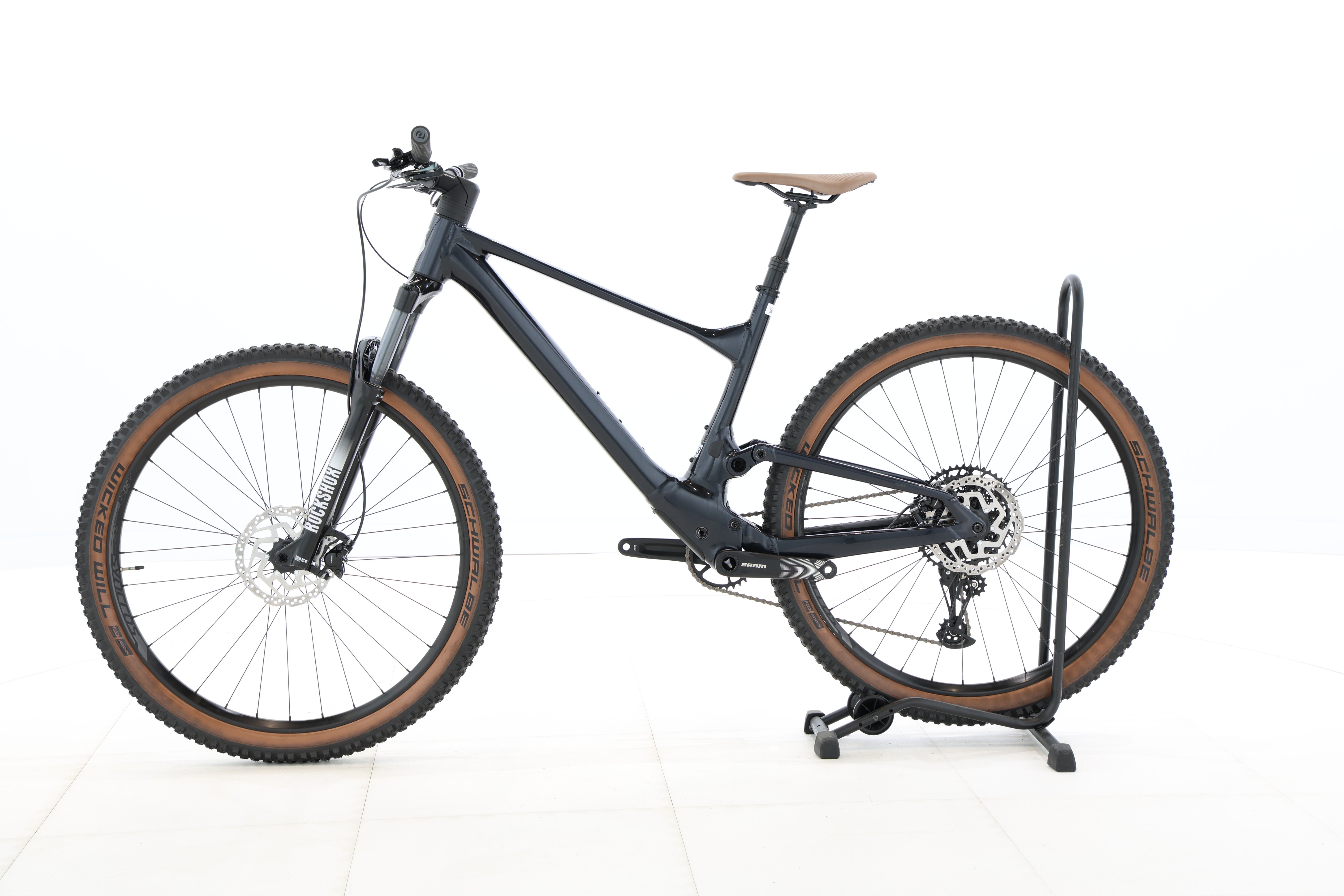 8627a065-e233-438e-90d3-f113eedda50c