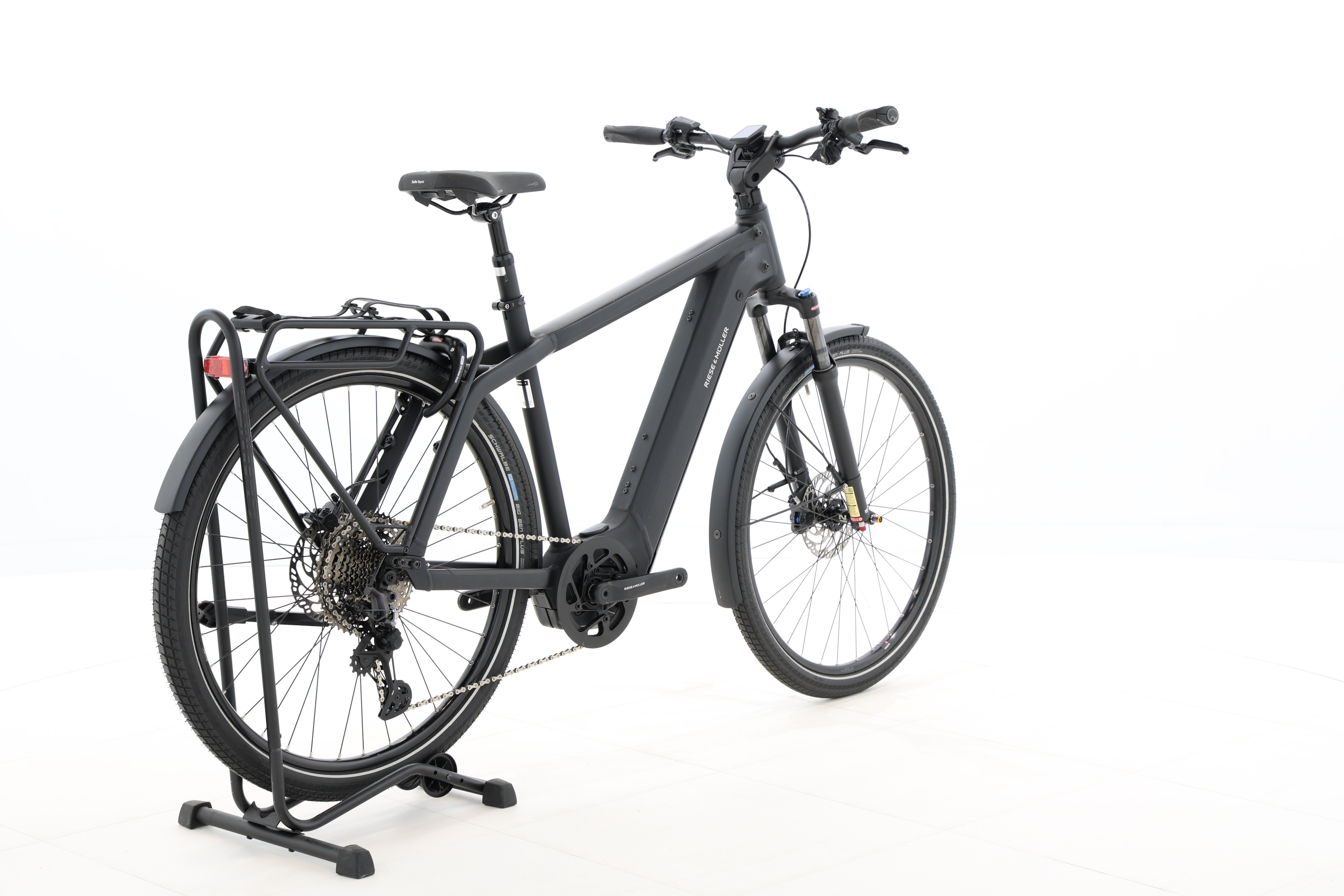 2b1f8d6a-e127-4245-986a-8a274b5f1452