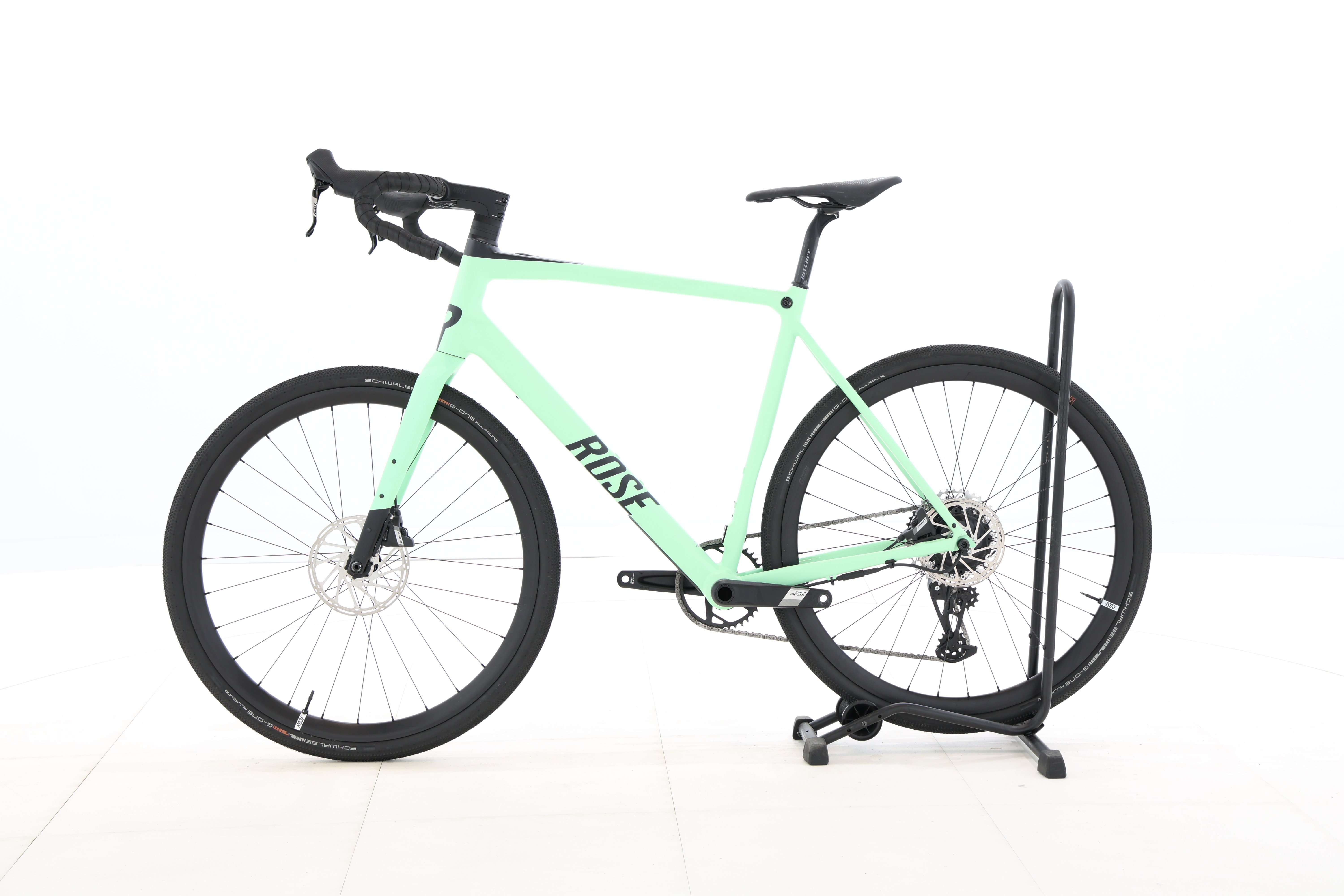 e26944a4-ffb1-435c-ac7d-2907266ee6ed