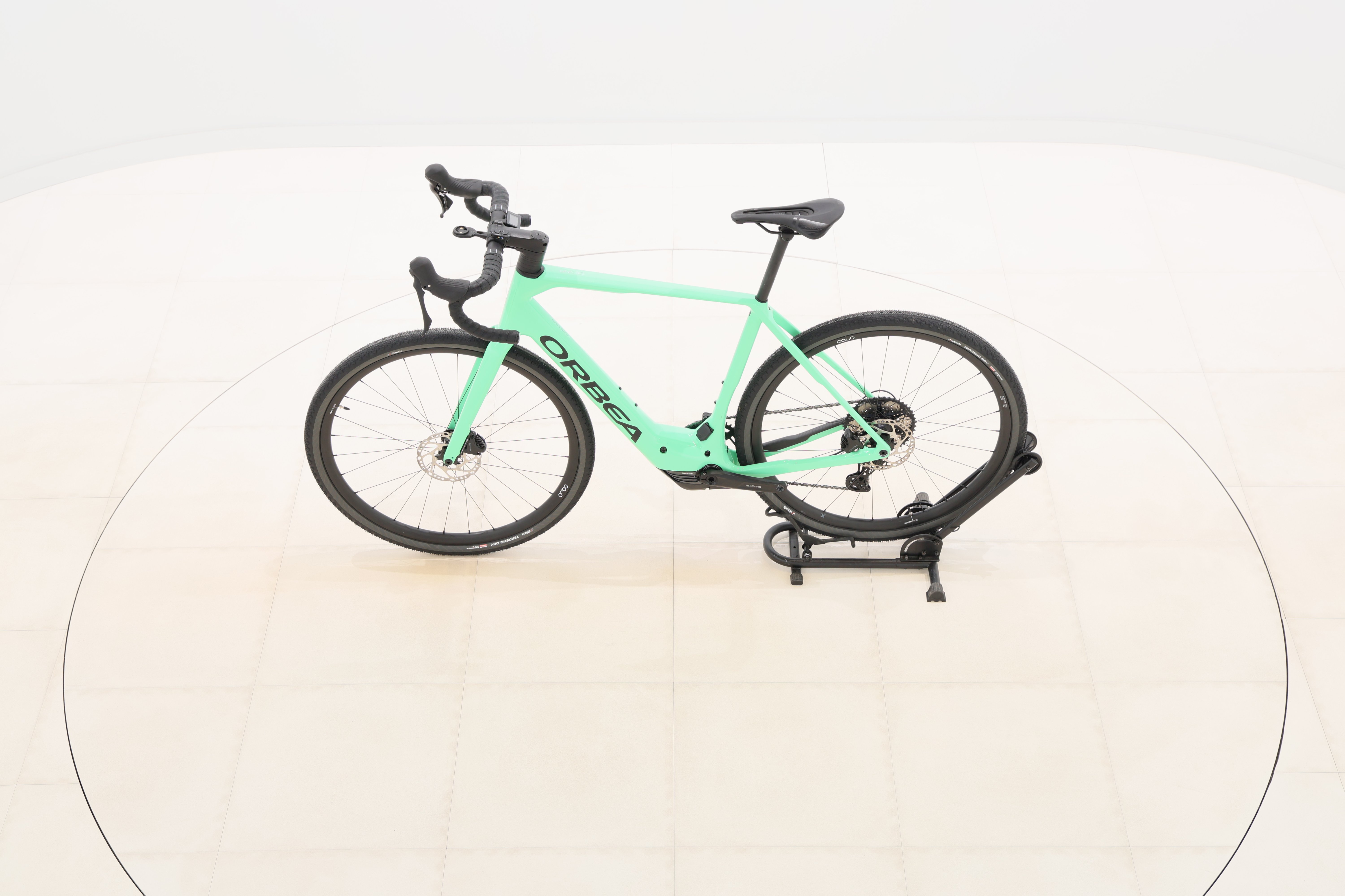 a6814cf5-6ba4-48b4-b582-4c304c3f7646