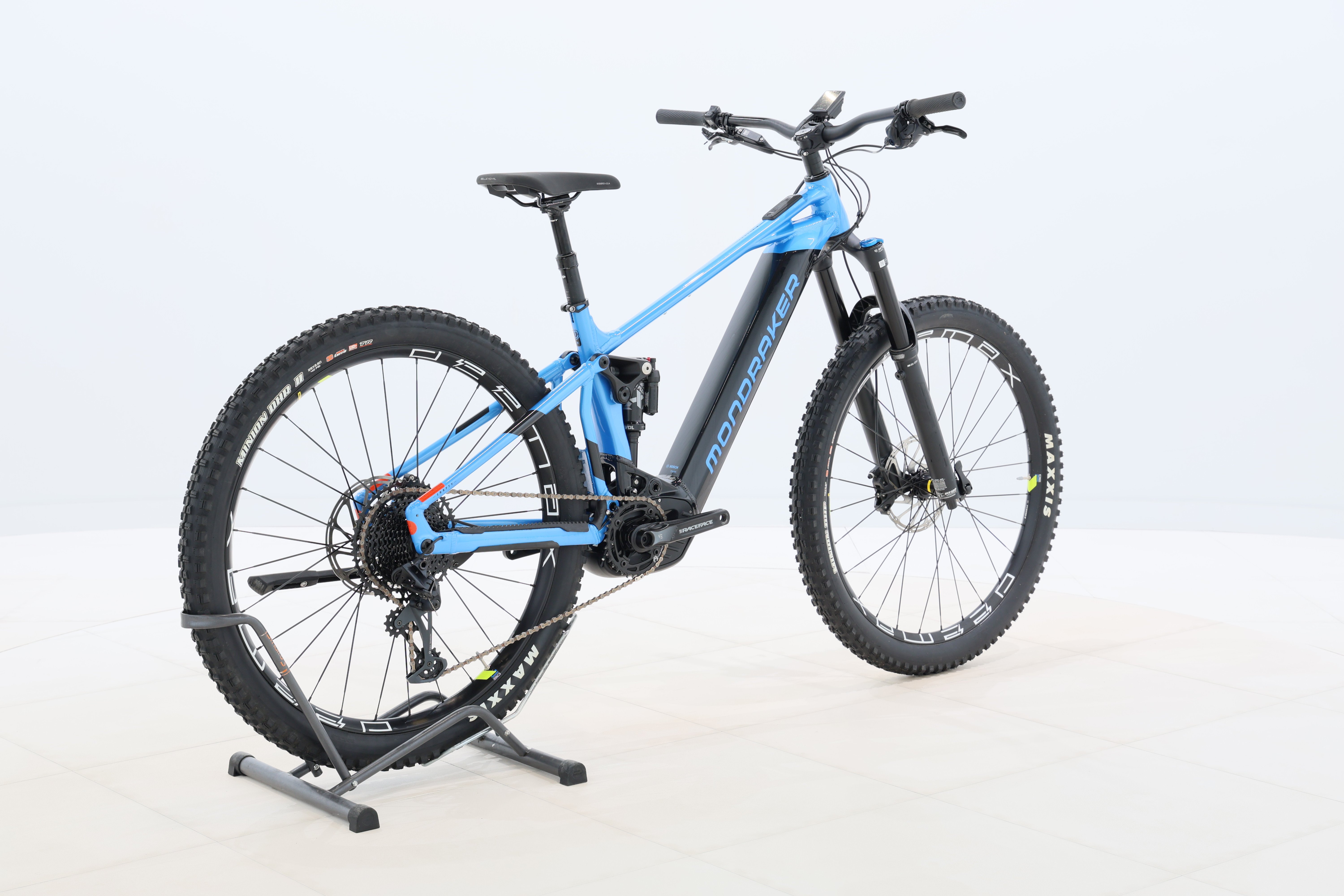 f1b96b0f-a420-452a-9b0a-493e4d71d25b