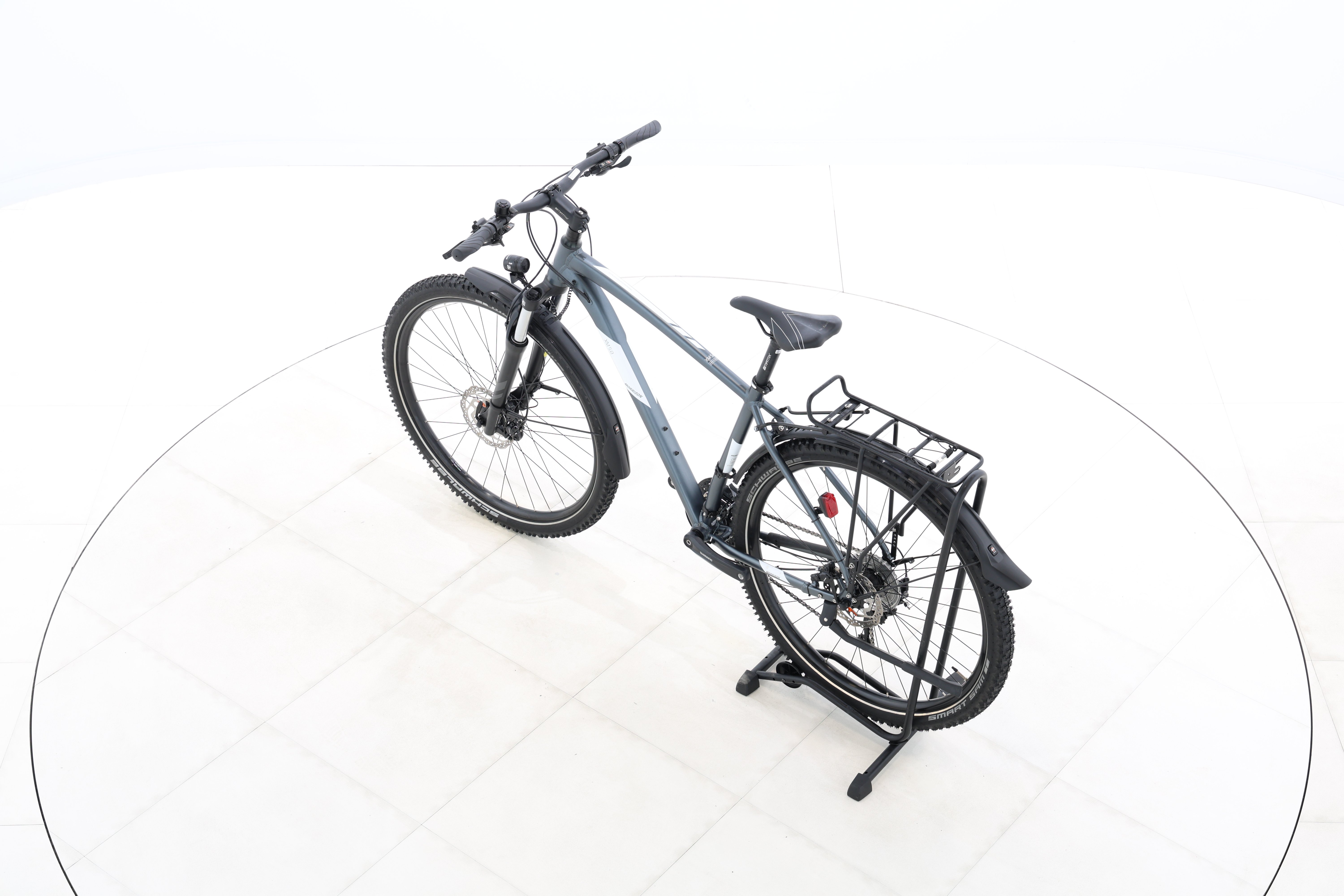 b8d7ec3f-b669-4200-8efc-3097affbc775