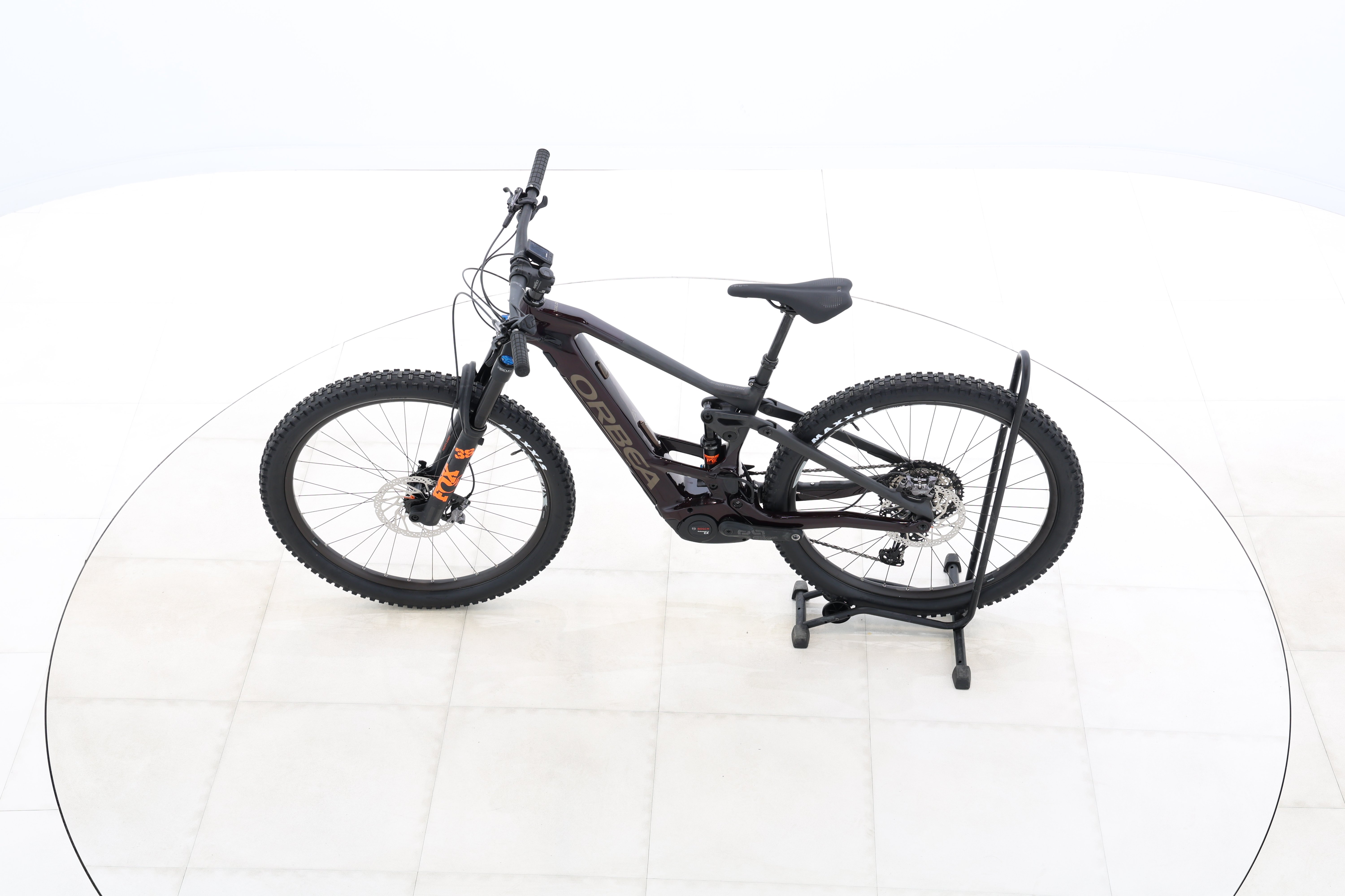 d02ca138-9b56-4e5c-a4ee-abd95f5c902b