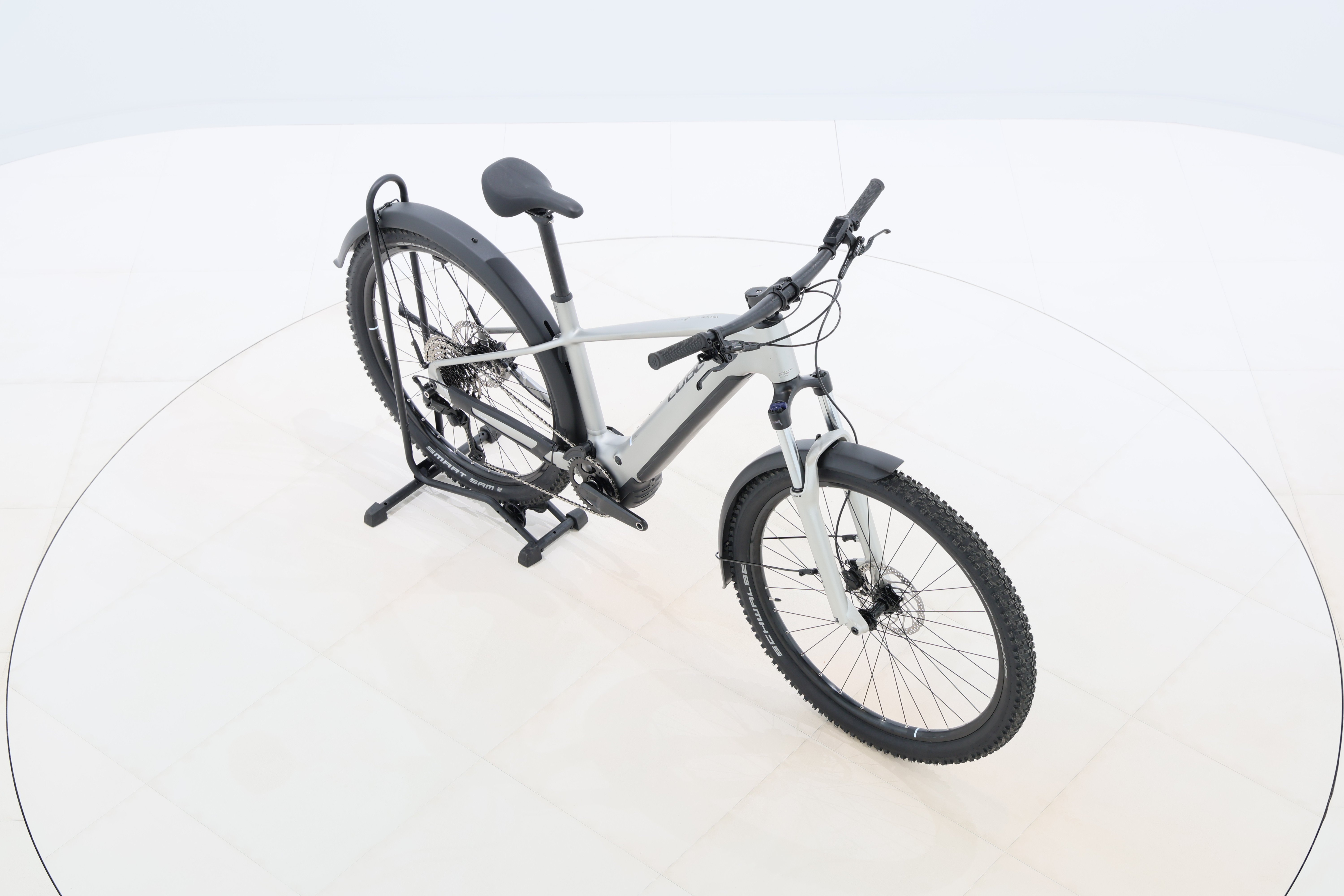 b1868fb1-5b10-4a3d-b75f-f57a42d764f3