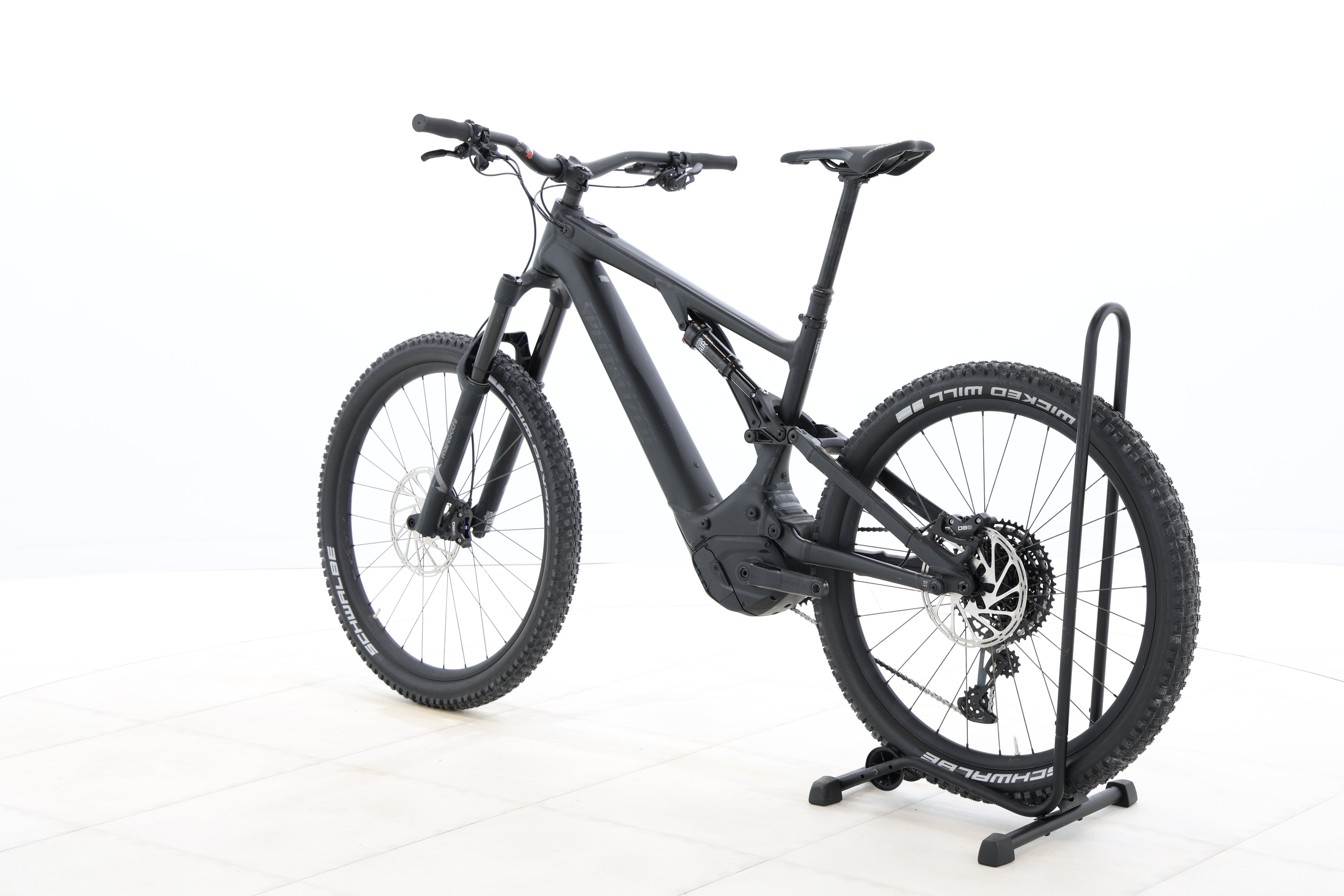 df0b311a-3d5b-49a8-b301-ae3b76e58722