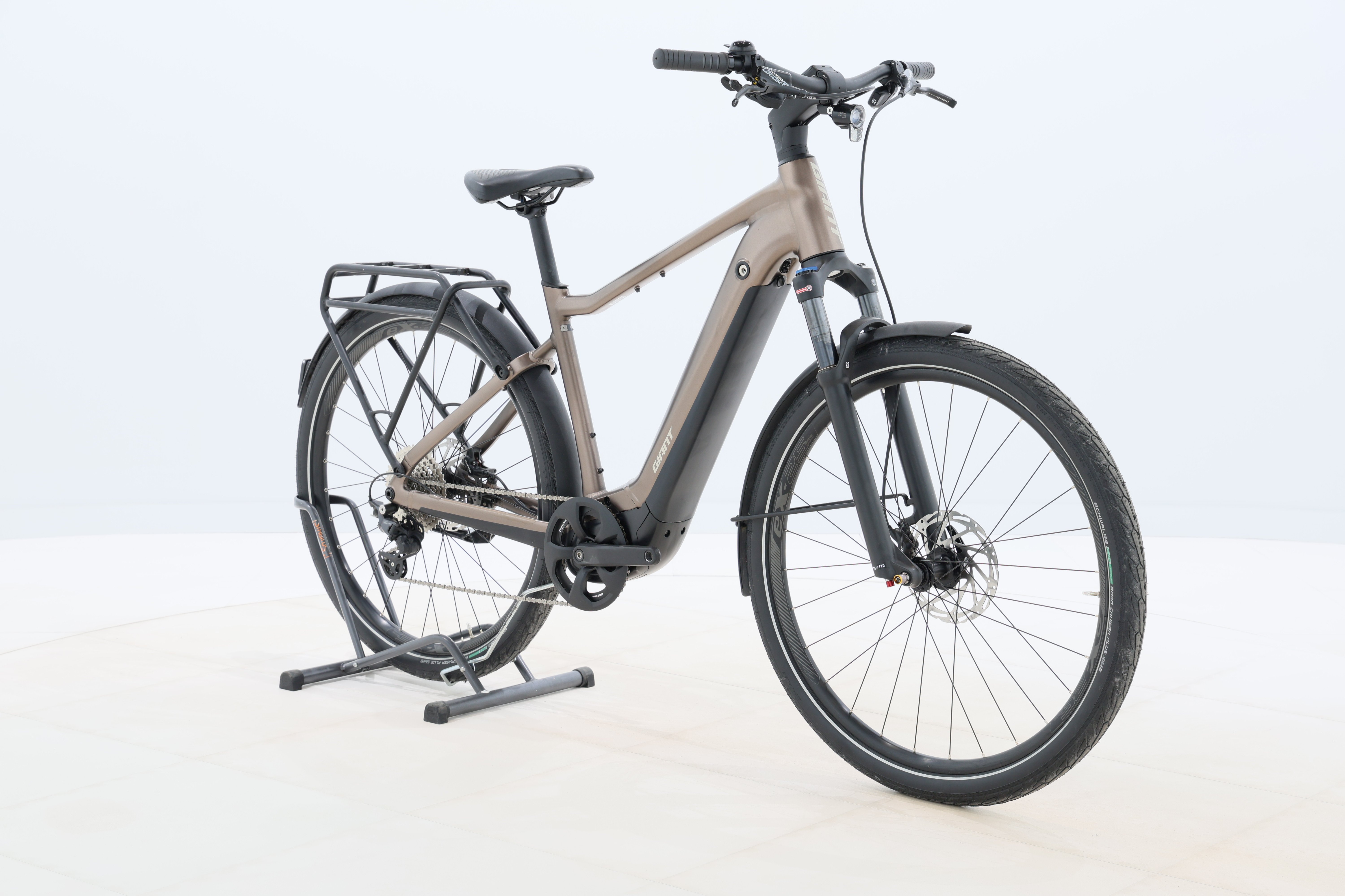 f8d18bdb-0331-4cd2-9c63-46391a56e816