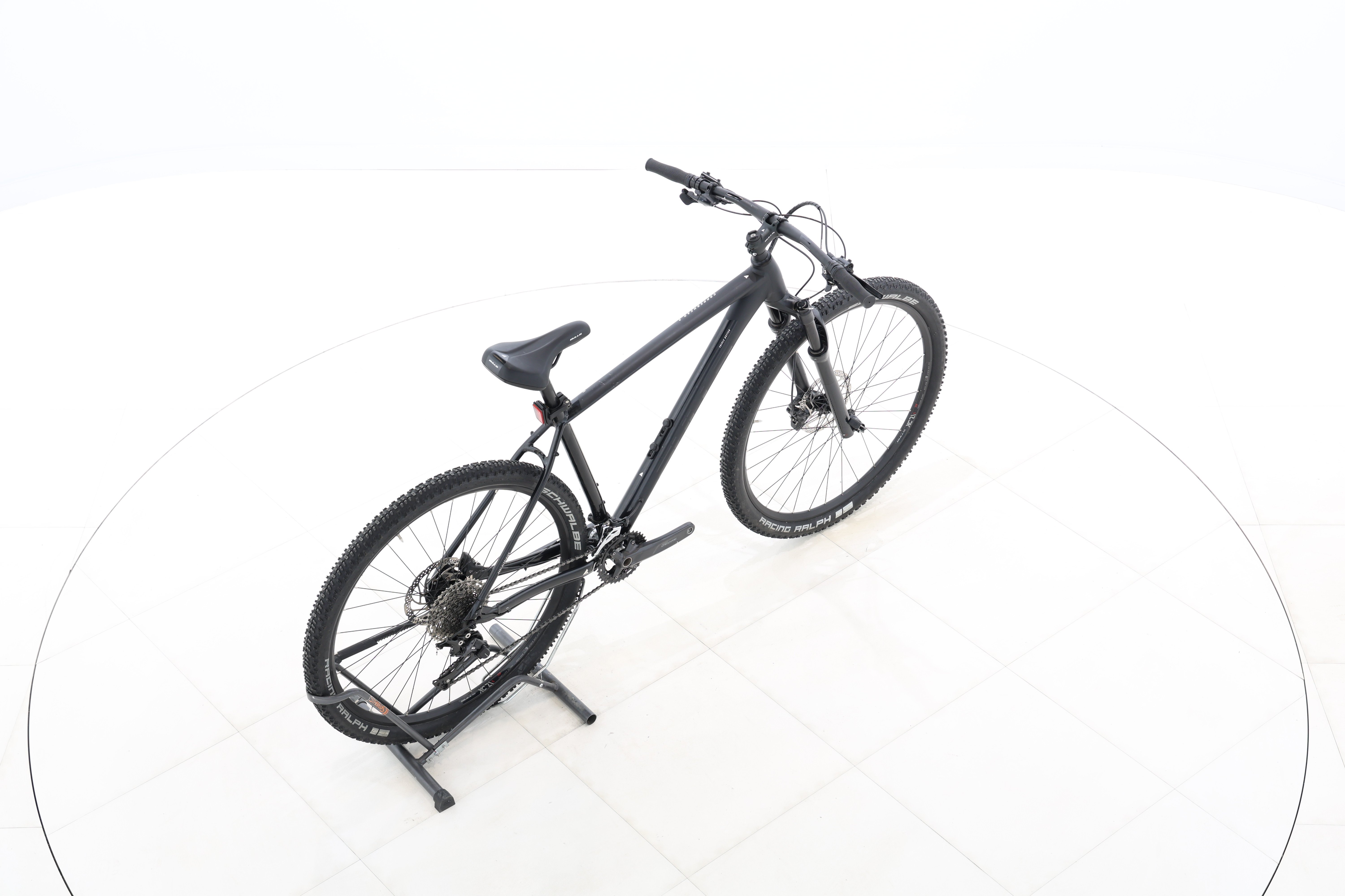 370bf821-6131-40e2-ae3c-e48aa1c132b1