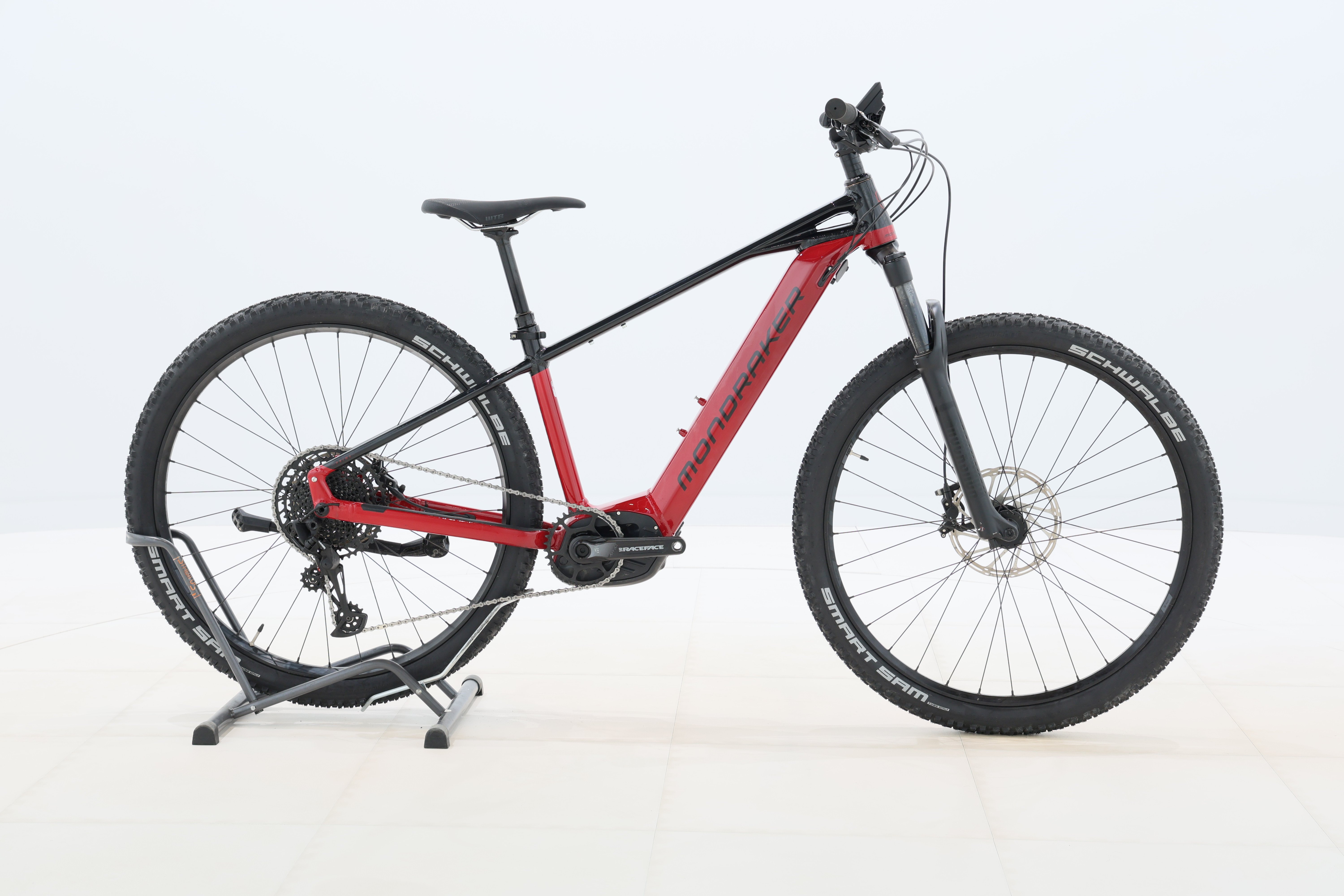 df7e46c0-b71e-47f9-a1dd-4bd4ea838479