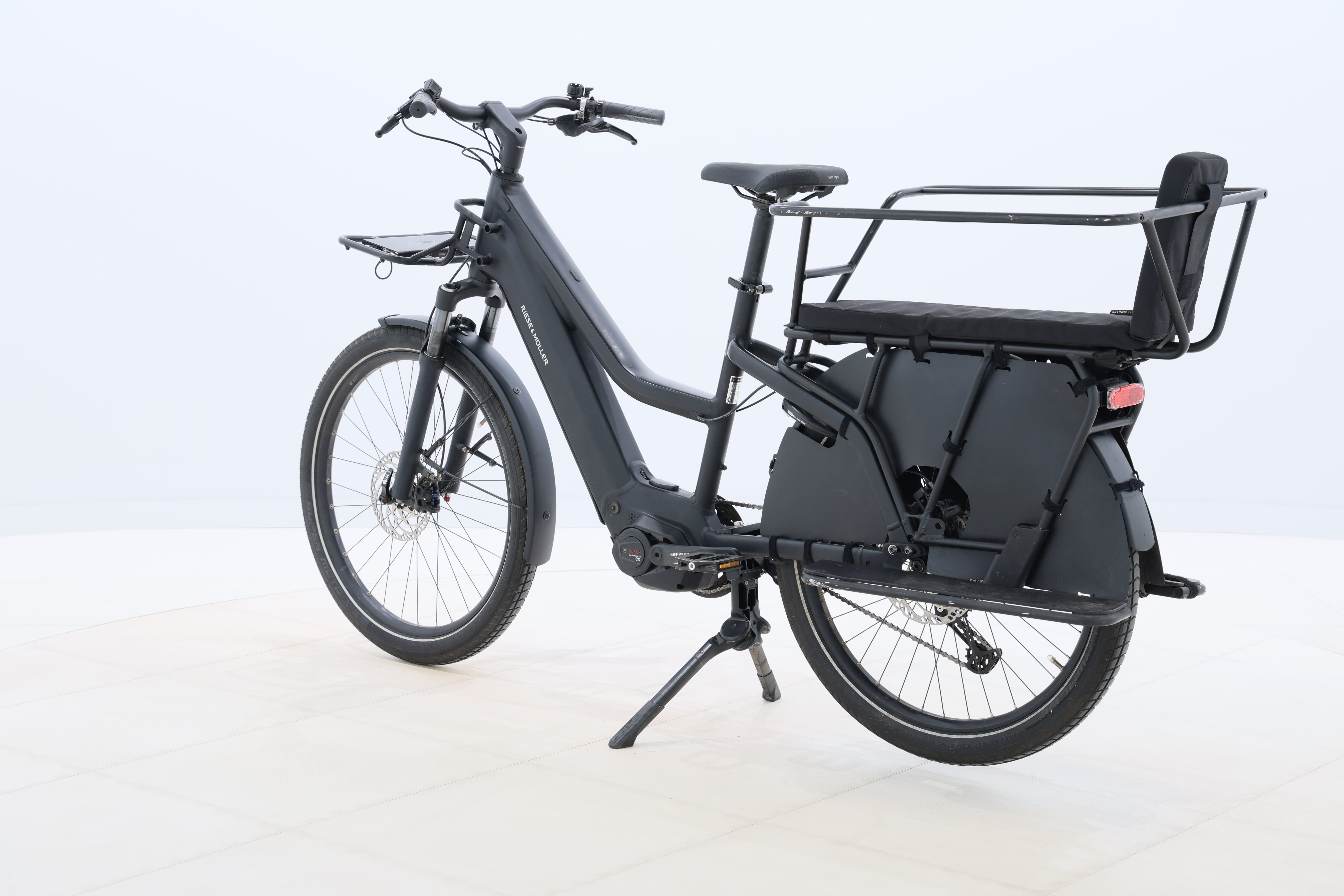 c67aa639-b965-4866-a8c1-35ffd6332072