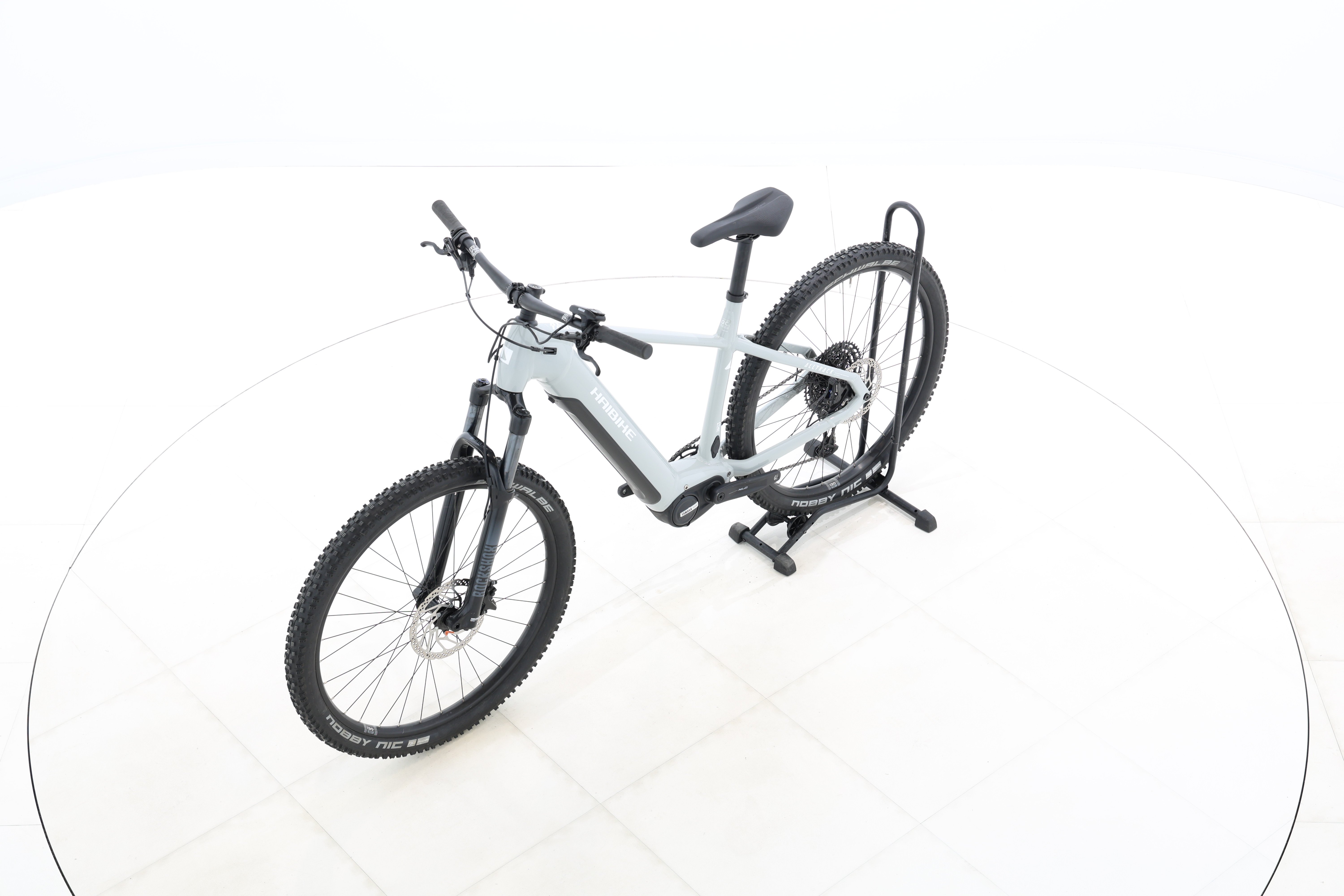 18379d0b-073e-4cf9-a318-f2d797c83990