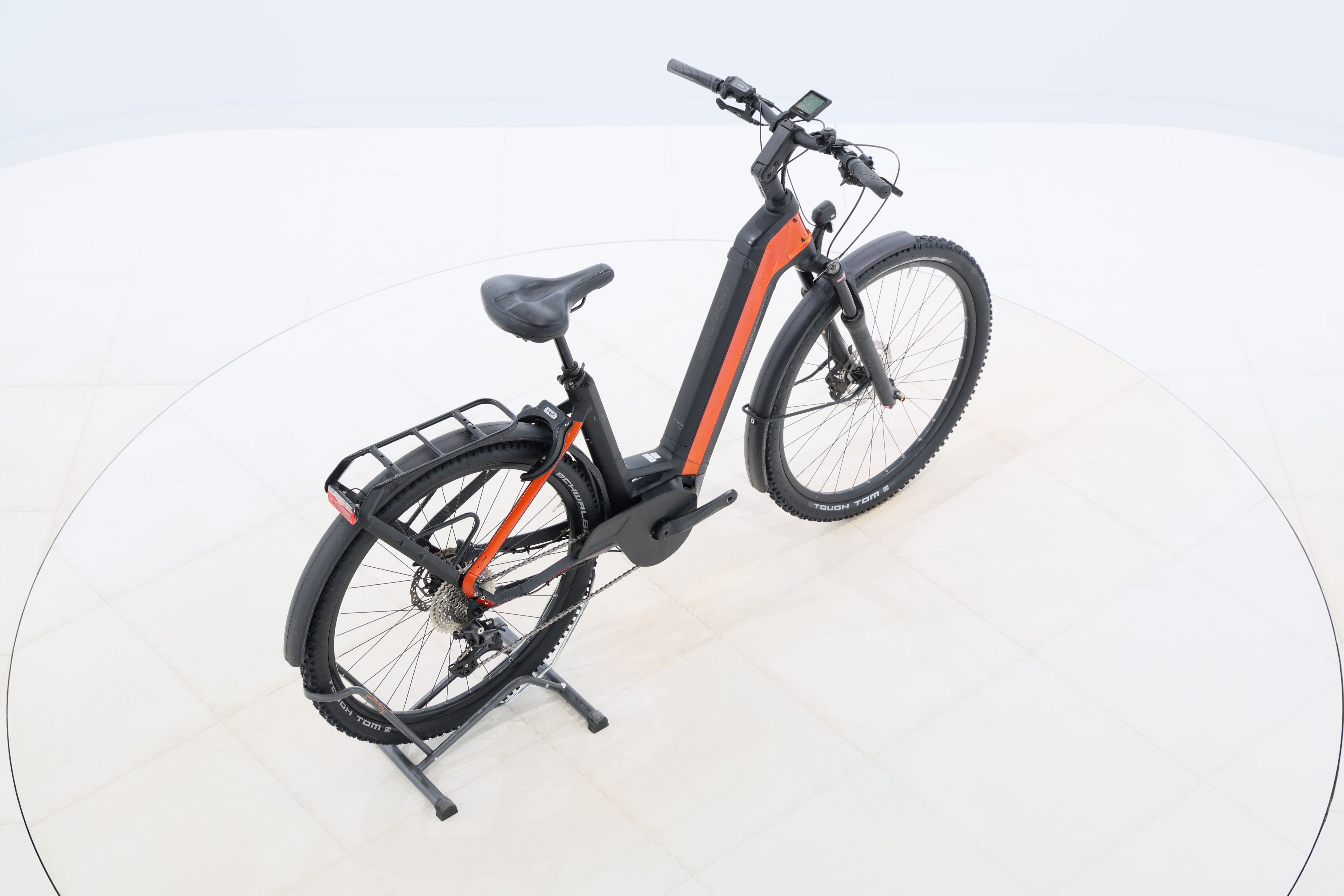 8e606b00-2161-45cc-859a-ae5abd91da4d