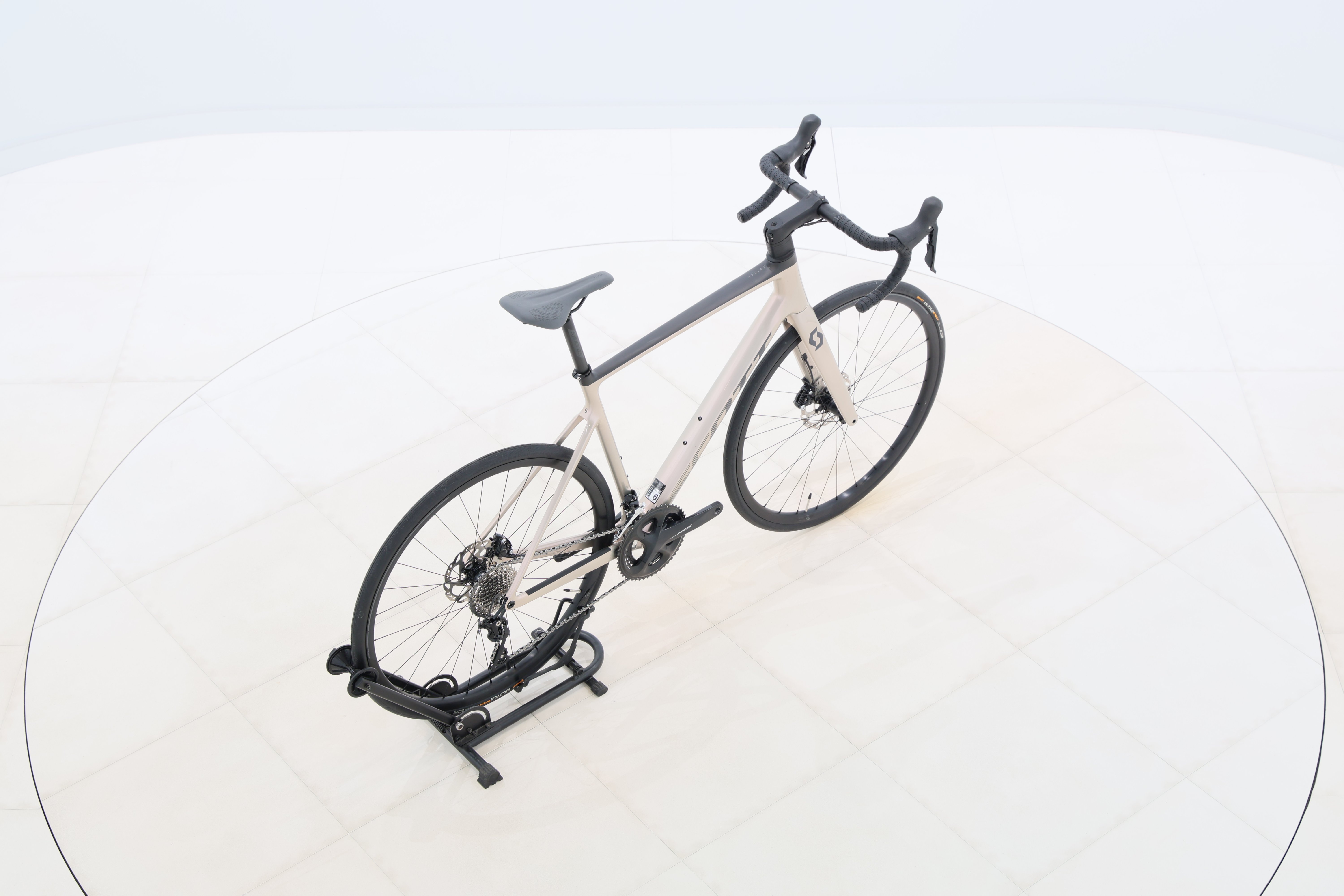 1ae11e1b-edaa-4a25-a416-0013ca8d68a3