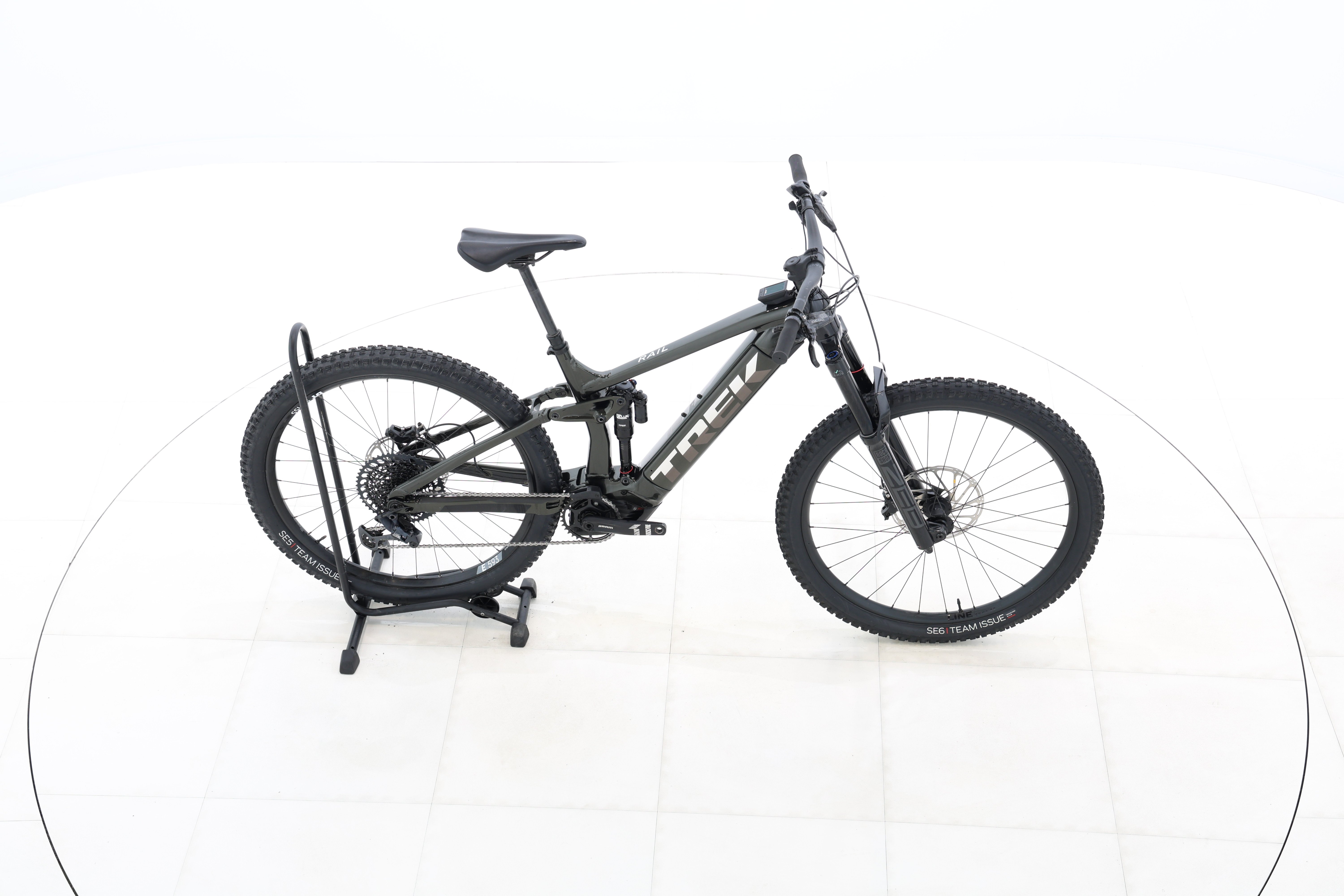 27568f8d-77db-4c4e-9aec-1f4073b90c05