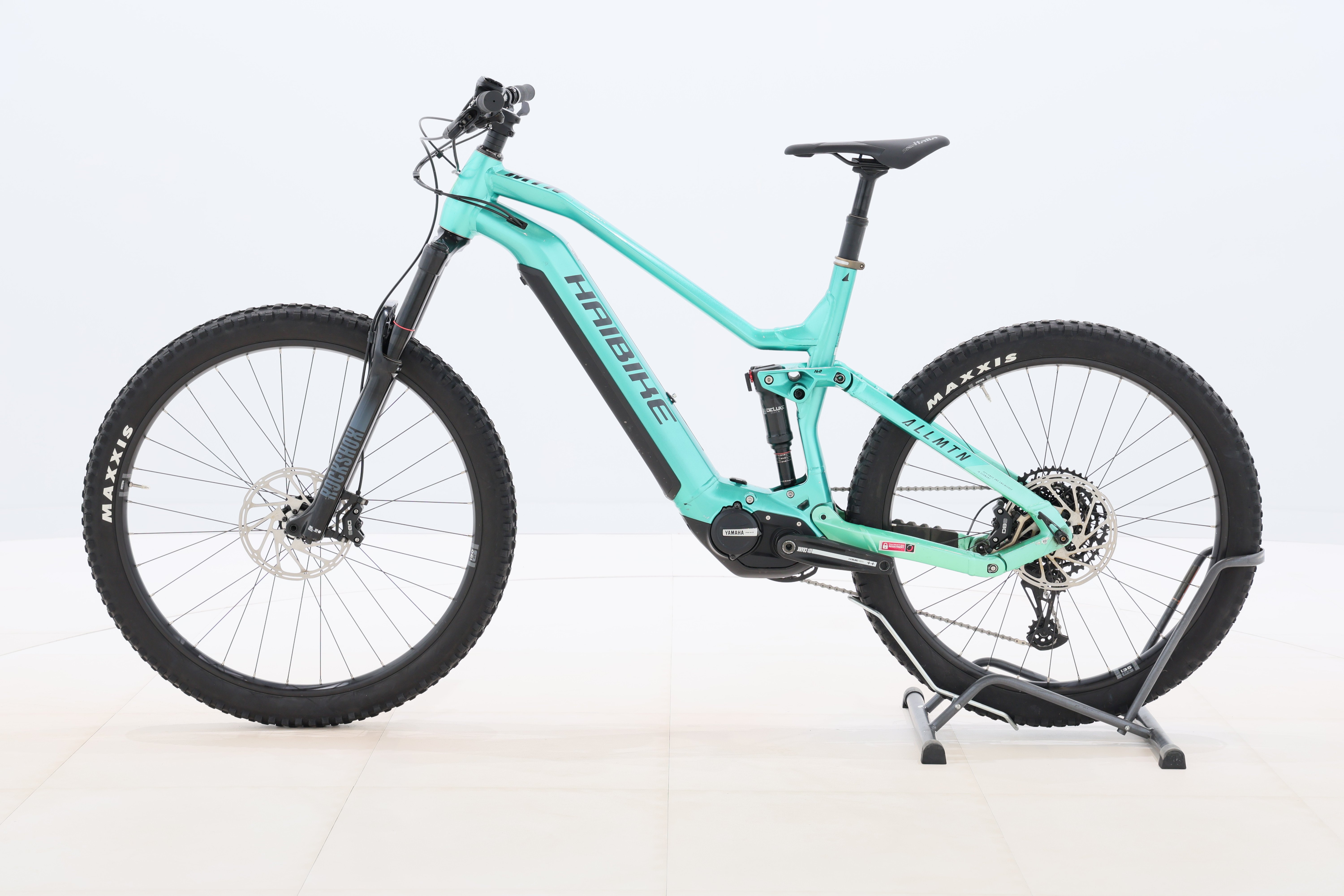 e99d0499-9f64-43ca-bff9-e8676f371115