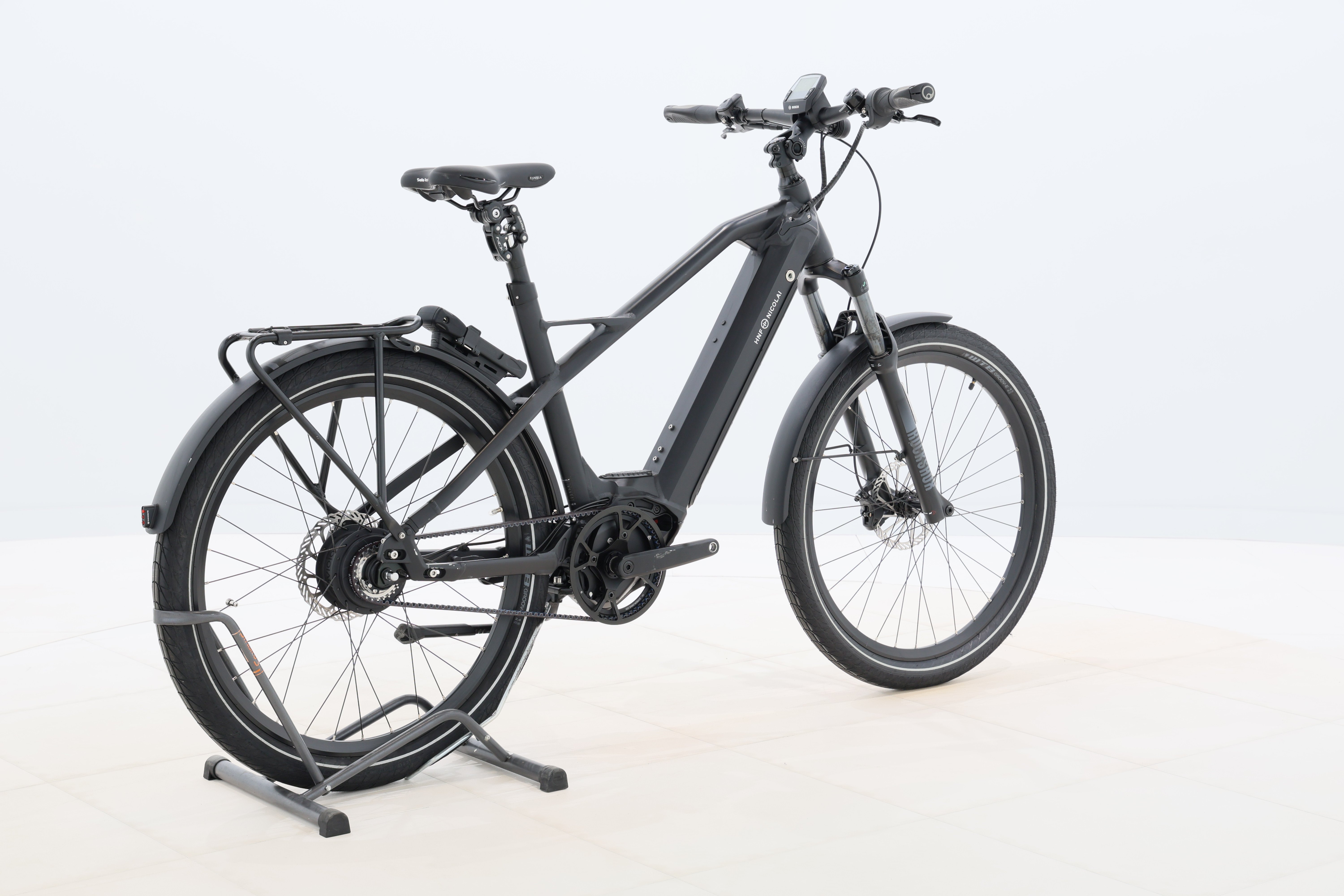 b65efabc-98cd-46b8-8a36-2b63b28b93ed