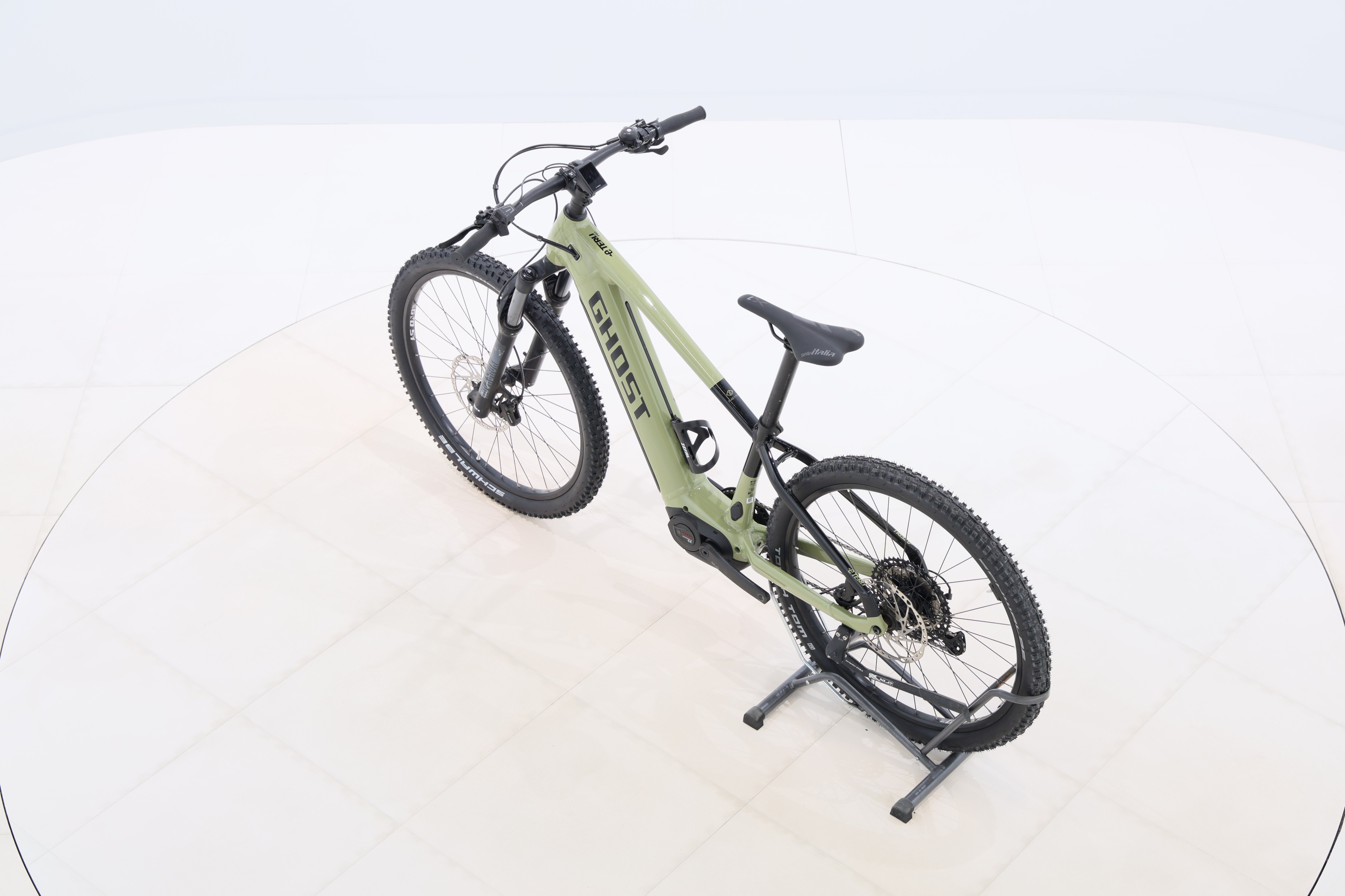 b4952933-31c4-42d2-84f6-530cc37c4403