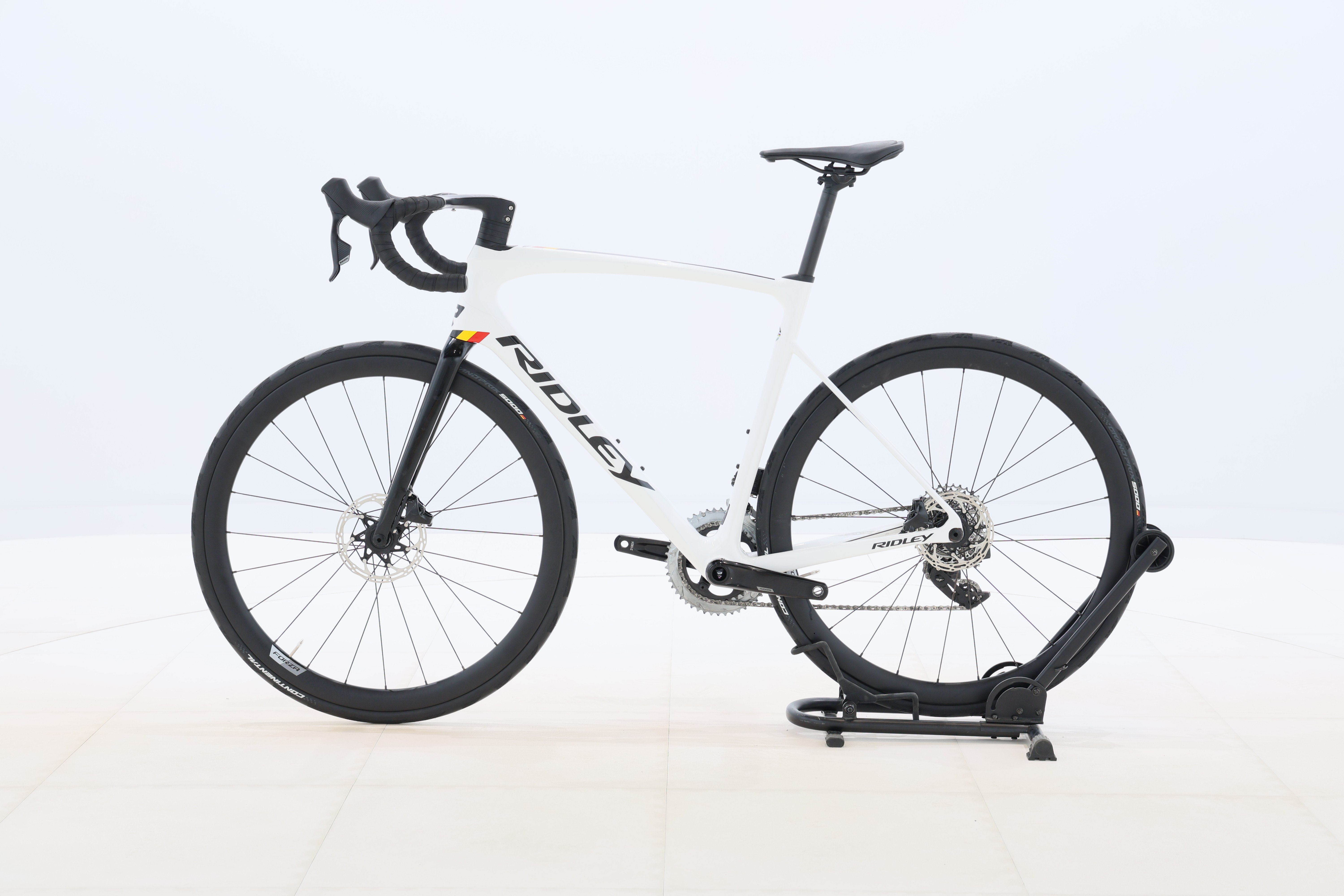 ad48564b-ec47-4128-b24e-5f0f80c5d834