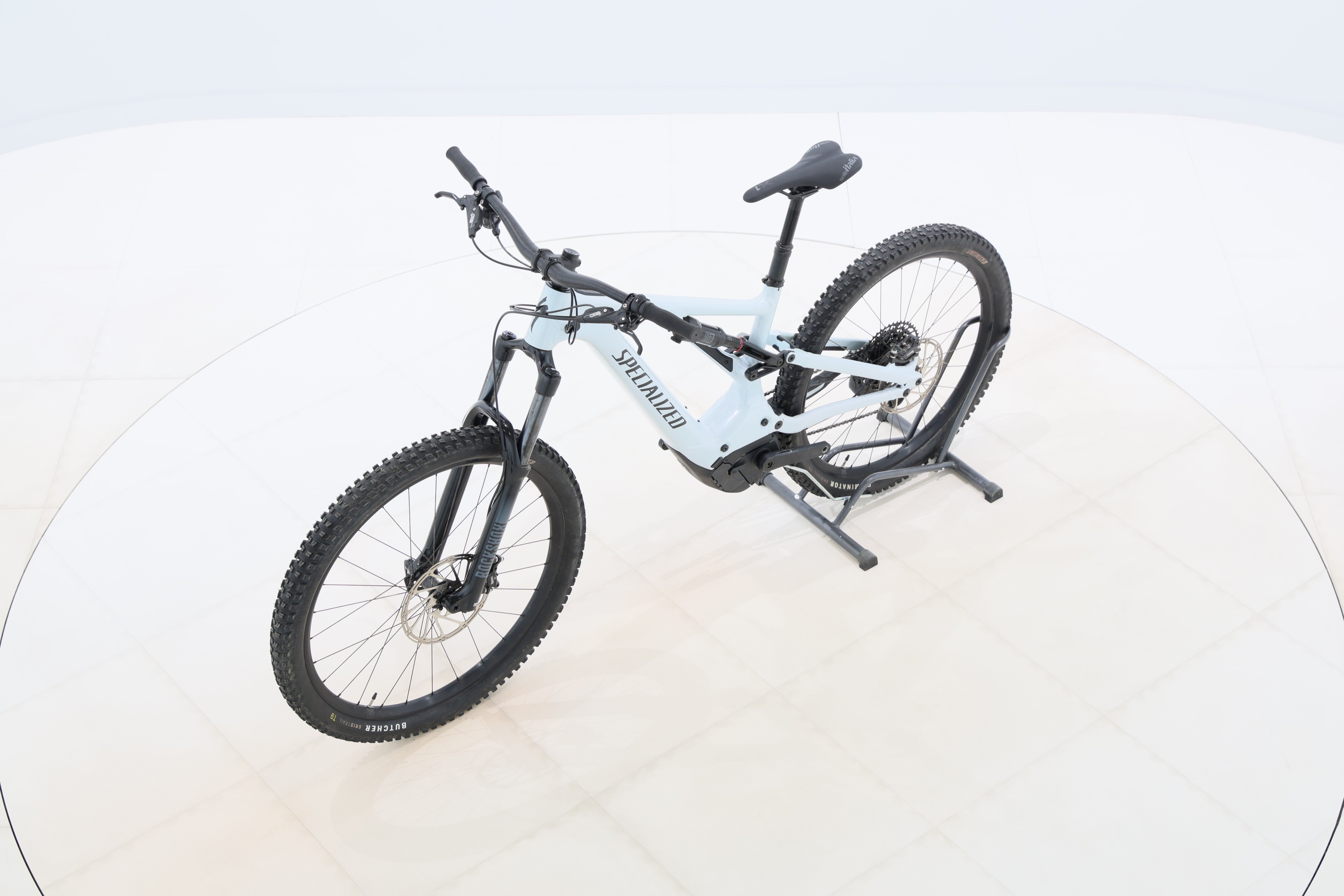 c37a0300-f206-487a-a979-e573b70a5e9c