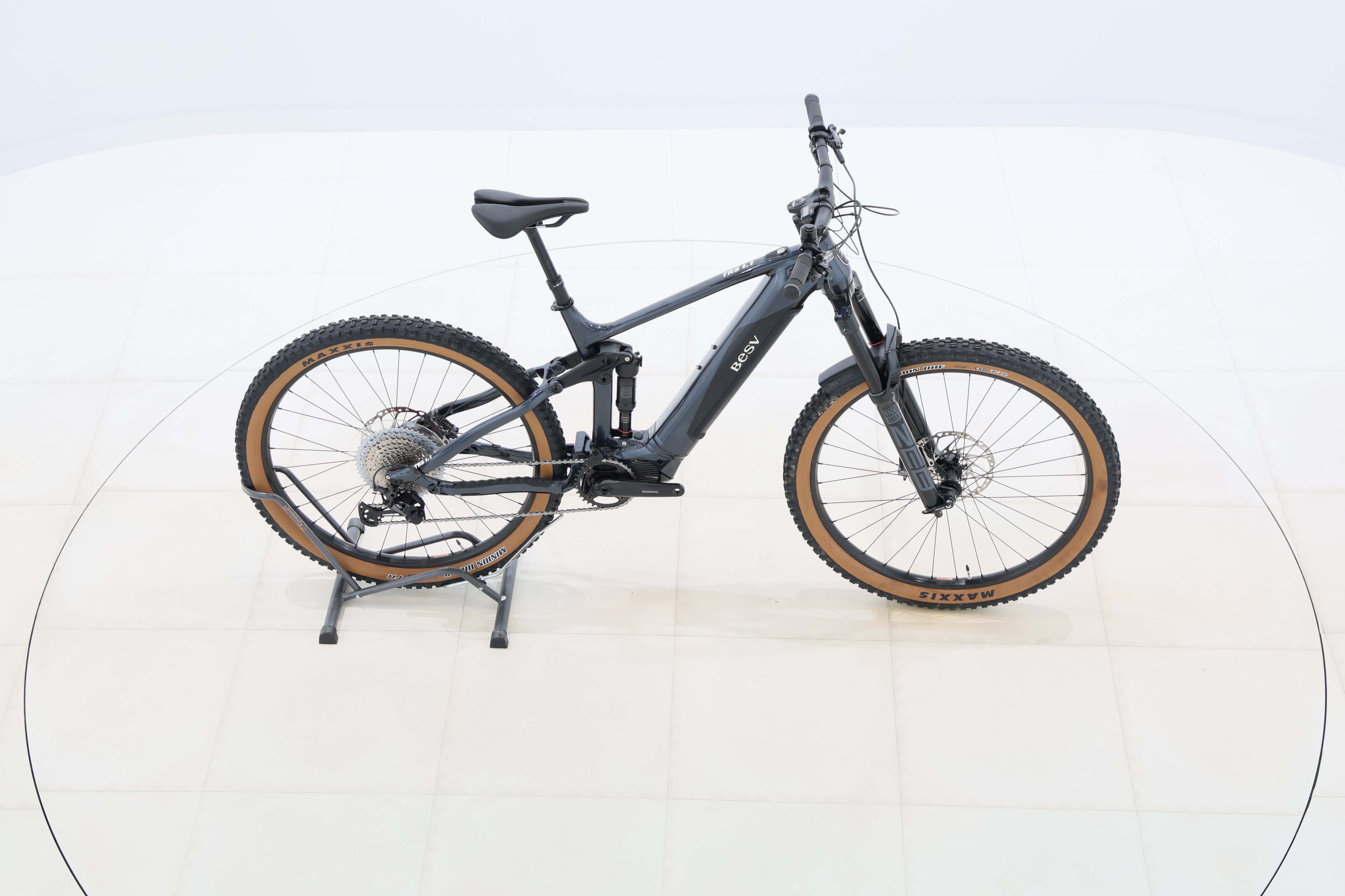 30f41f43-0fd9-446e-98c1-2757df69cfb5