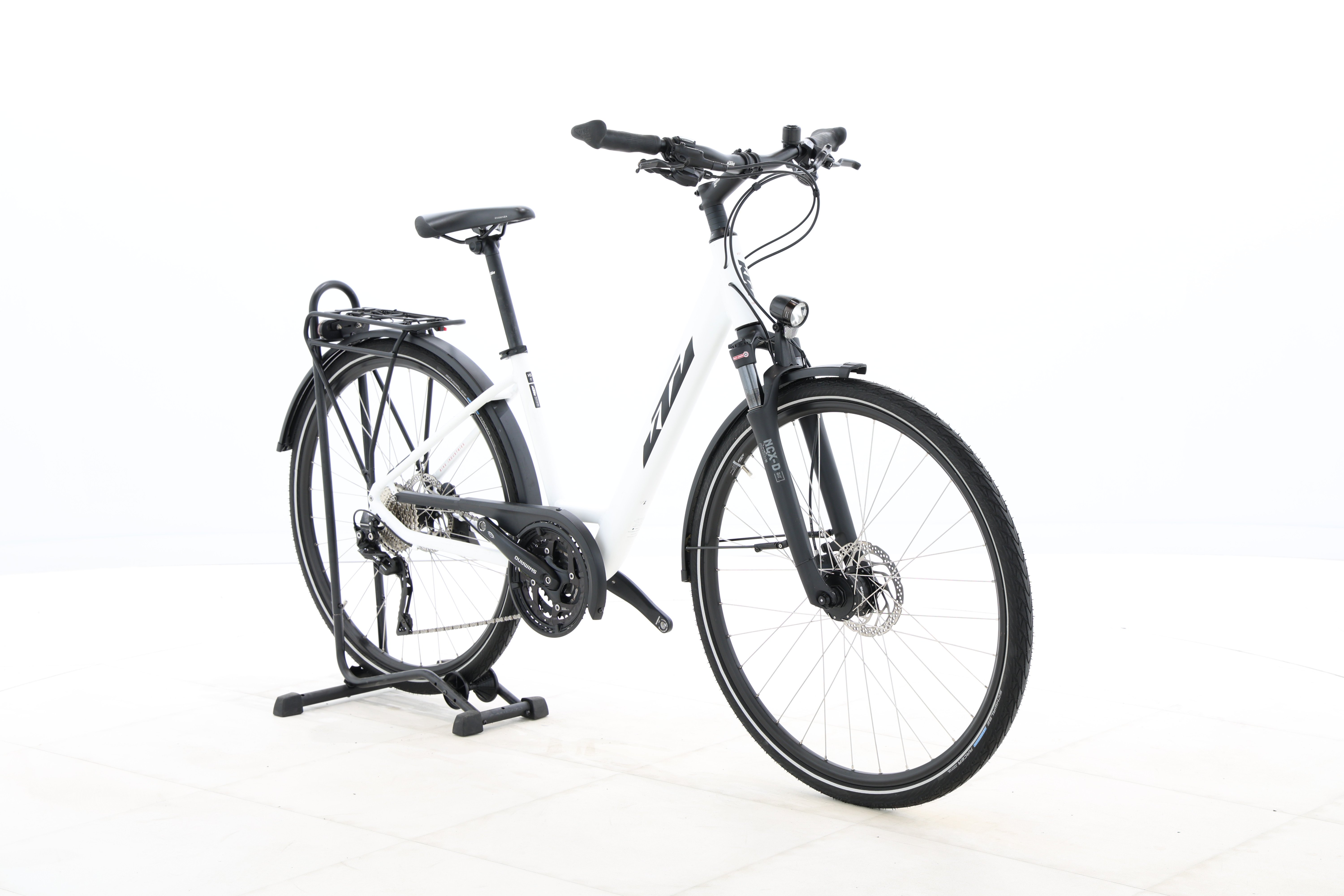 398c9a15-0038-44ba-9012-d4a108e5d1ea