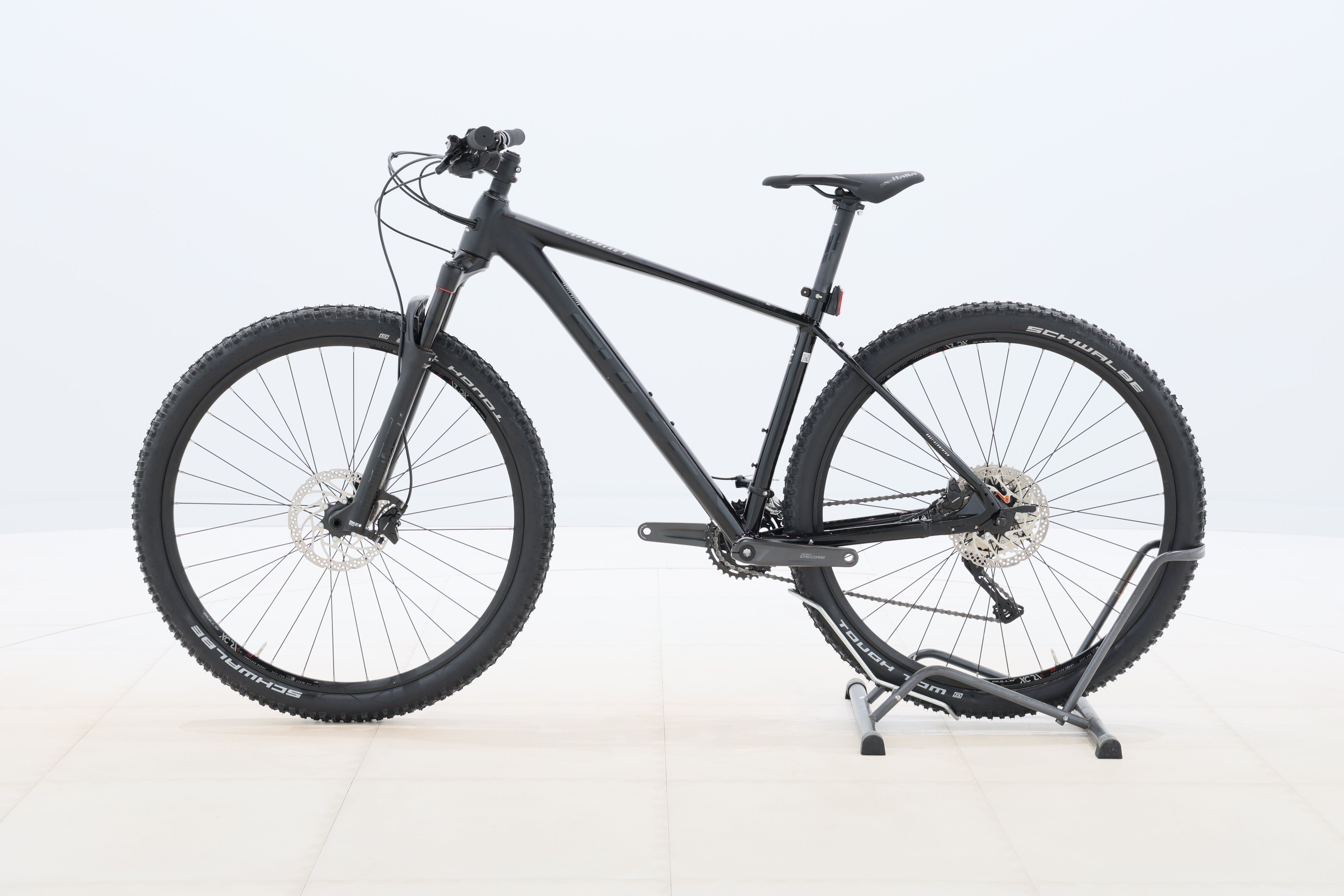 08125f81-c5c2-4608-b055-9d418332e291