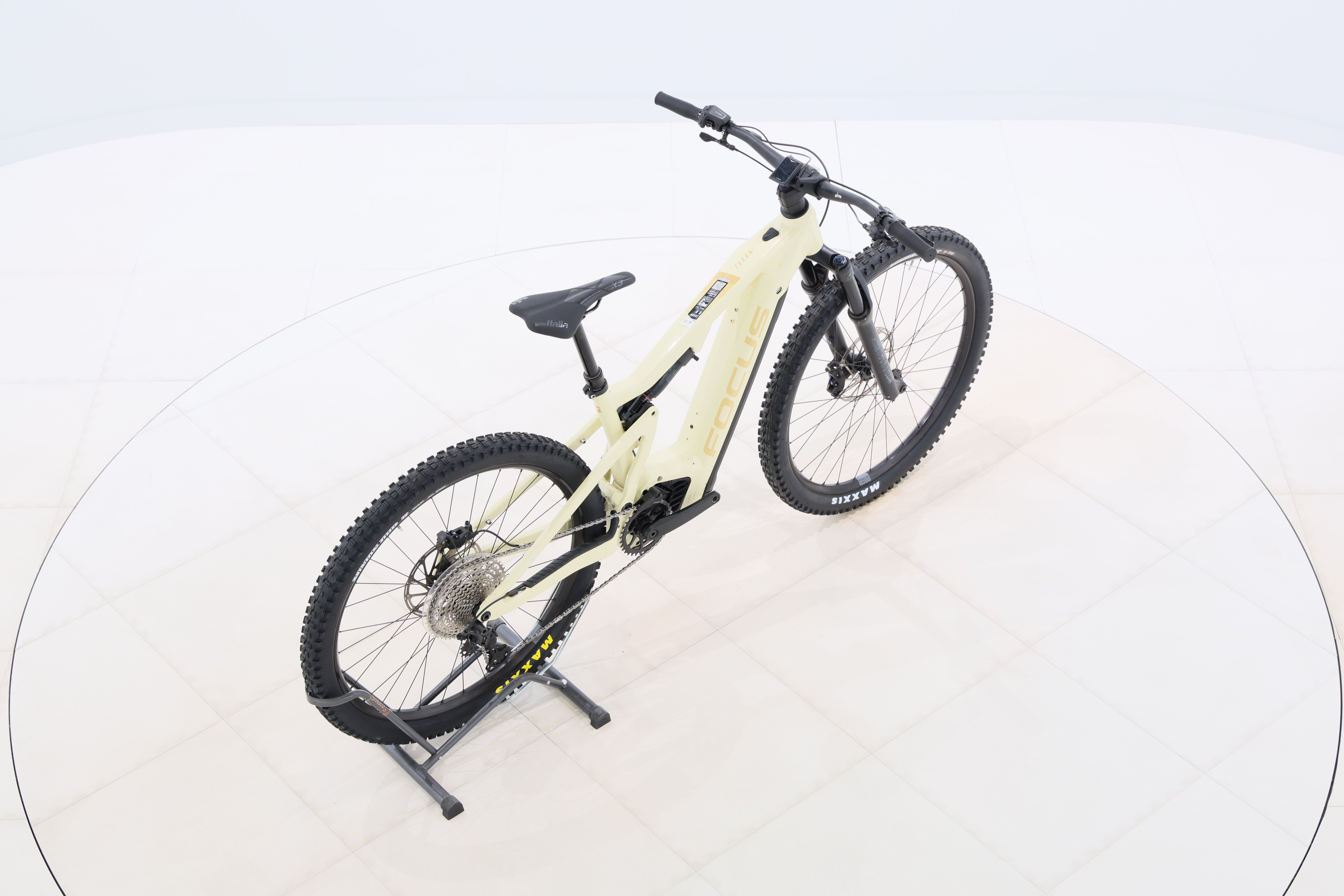 92895406-2296-47f6-9902-e195f72341a5