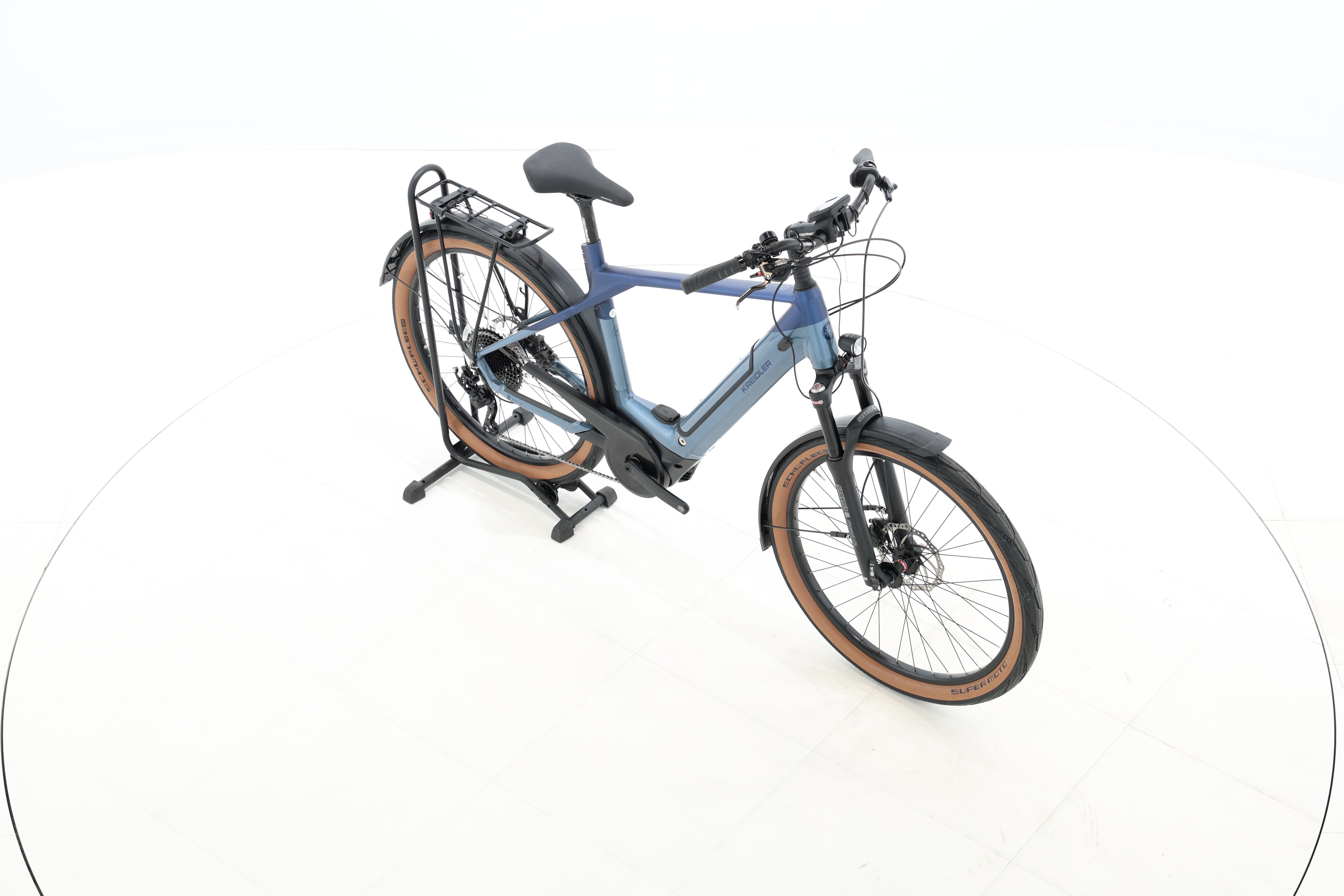 a5f61273-1f3b-48dc-9566-43be78e42396