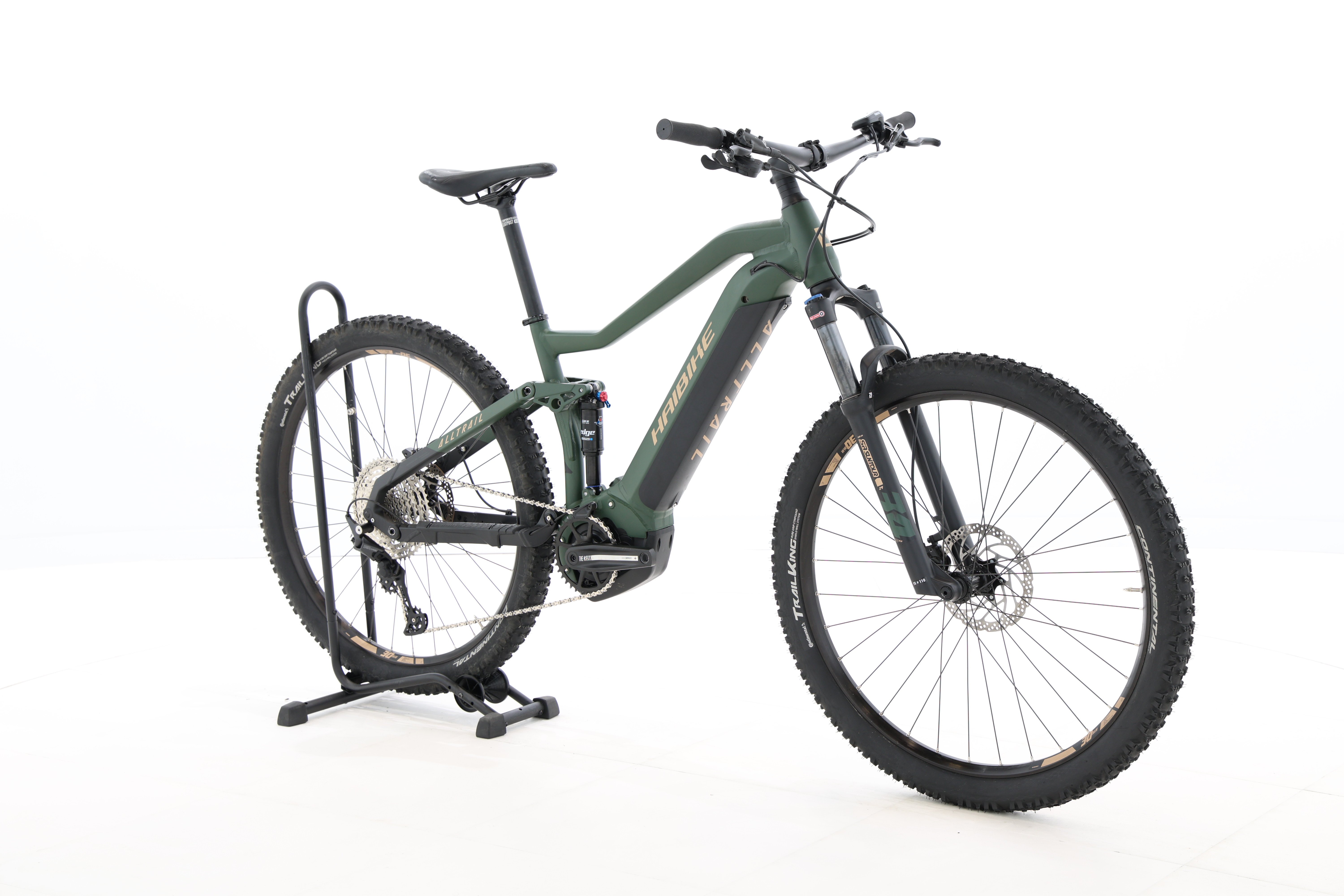 90c36ef8-ce85-4869-b63a-28c385d1ebae