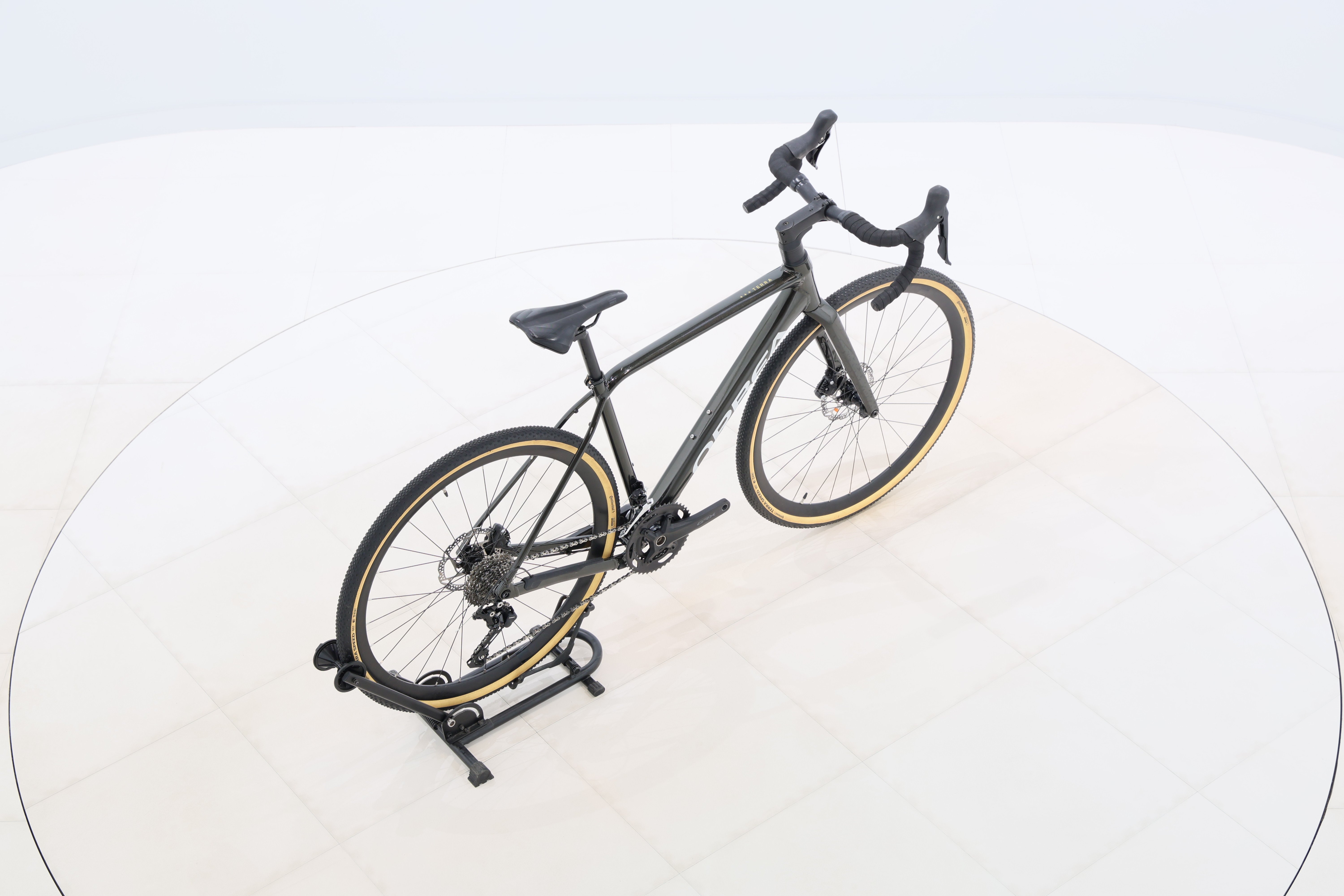 12b278f2-44f7-448c-a87d-737e19f70606