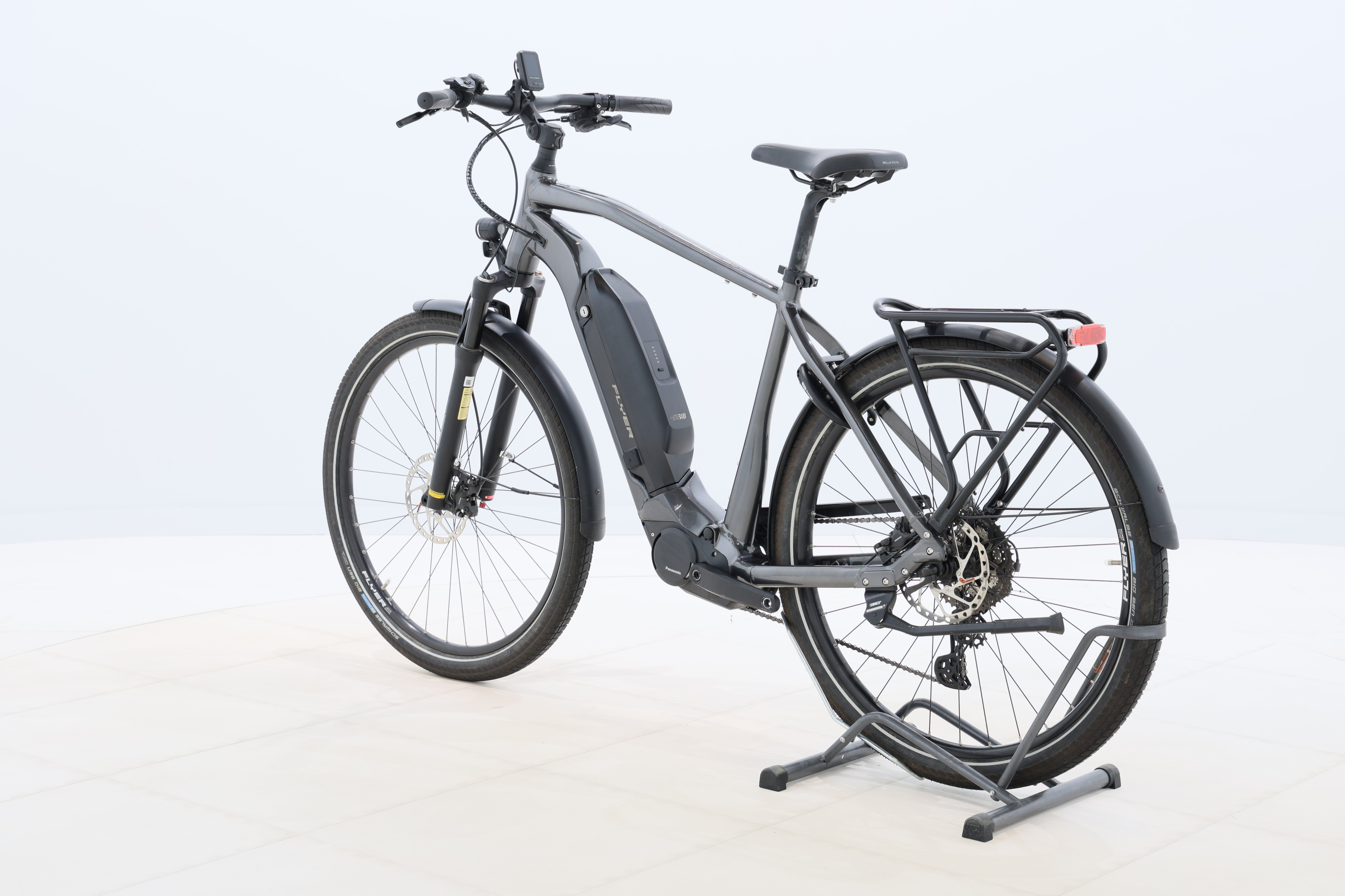 99327613-1f9e-48af-94e7-ba8edad8f6c3