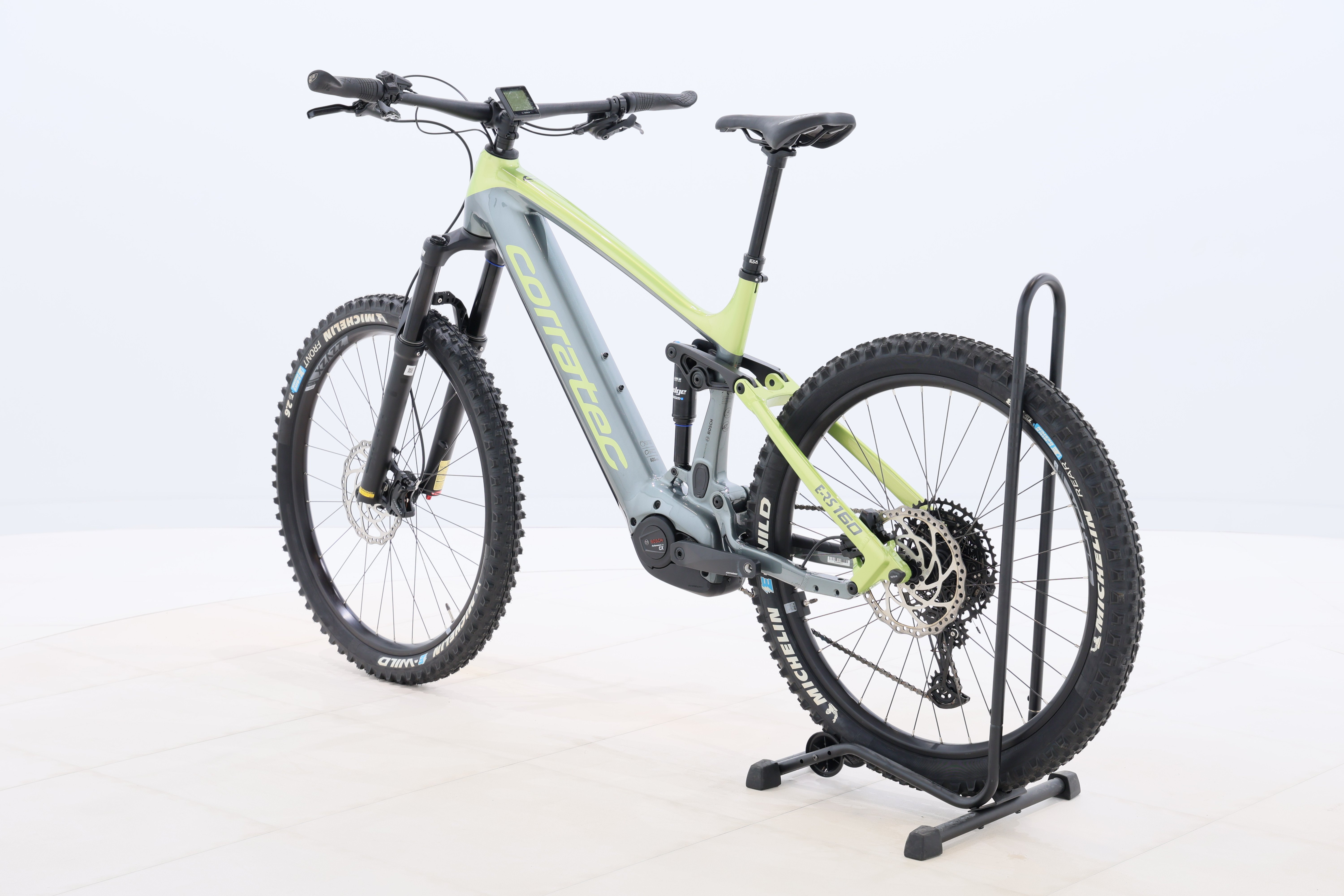 fab7e995-4e9d-4140-9d16-e87d747e85c9