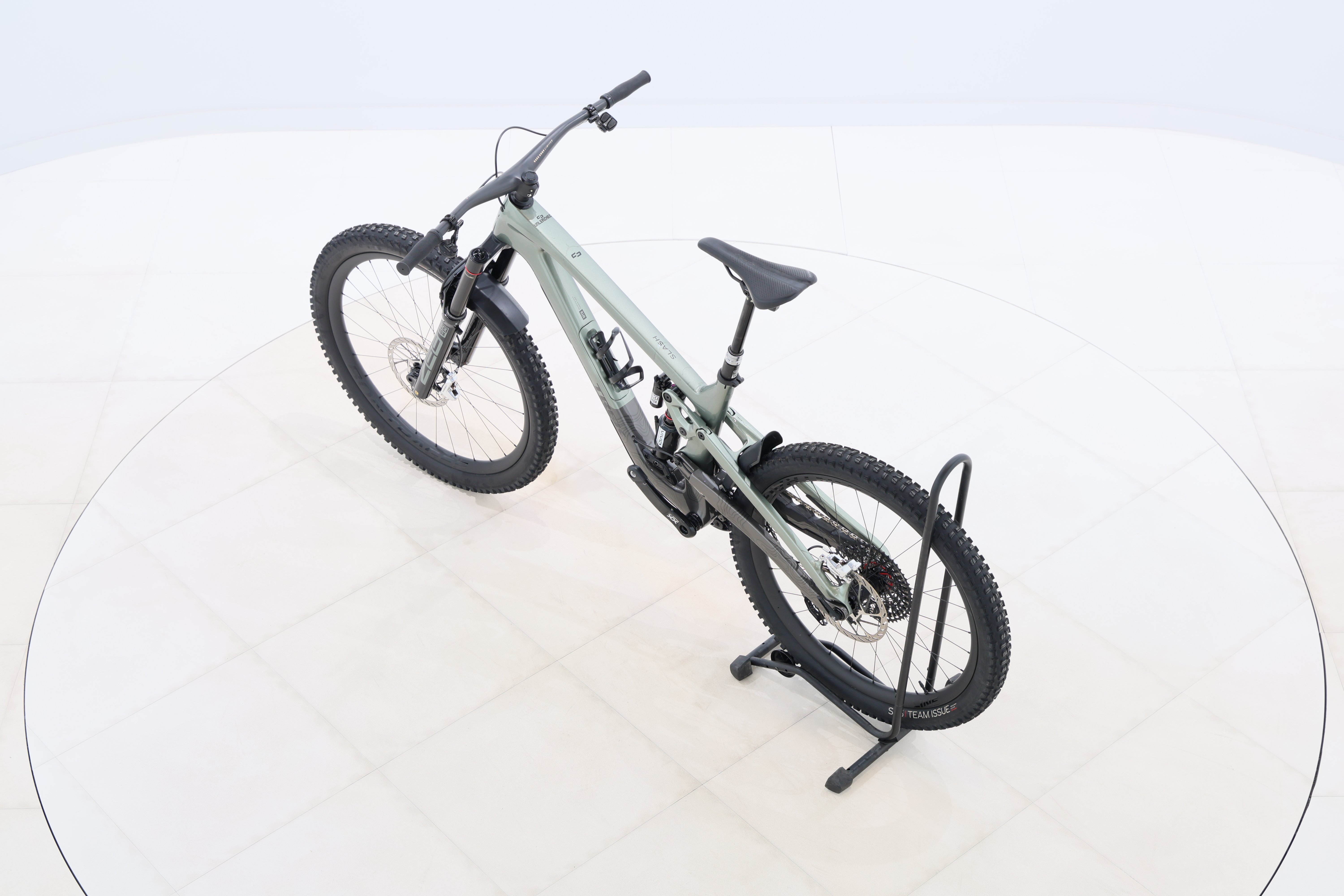 eb6a5caa-0adf-4f87-98a6-59d9a1cf0a60