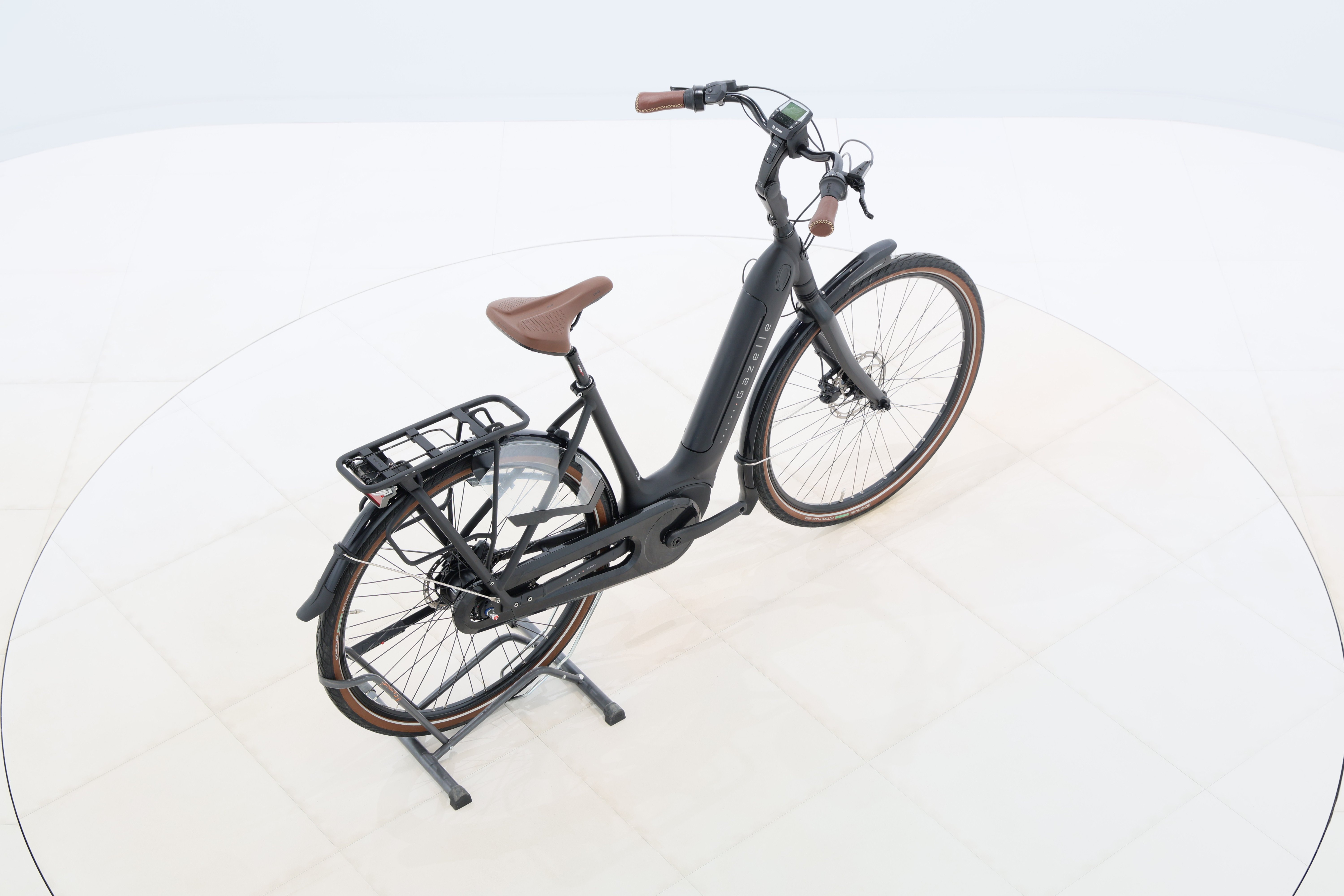 de2466ce-2dd5-43fc-ad3b-50543f6d2ee9