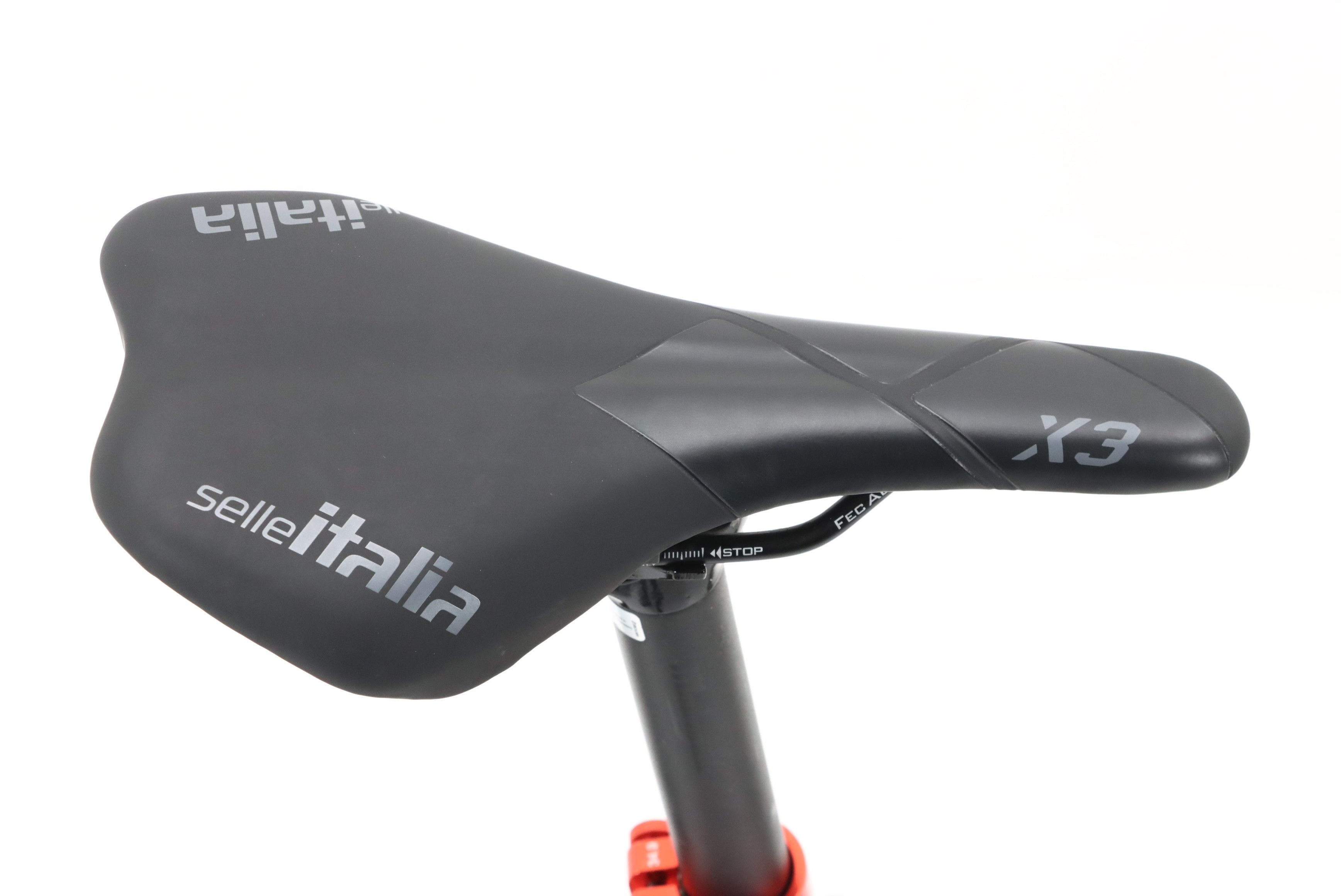 03b093e5-89fa-4208-8cfb-c4f581965e6f