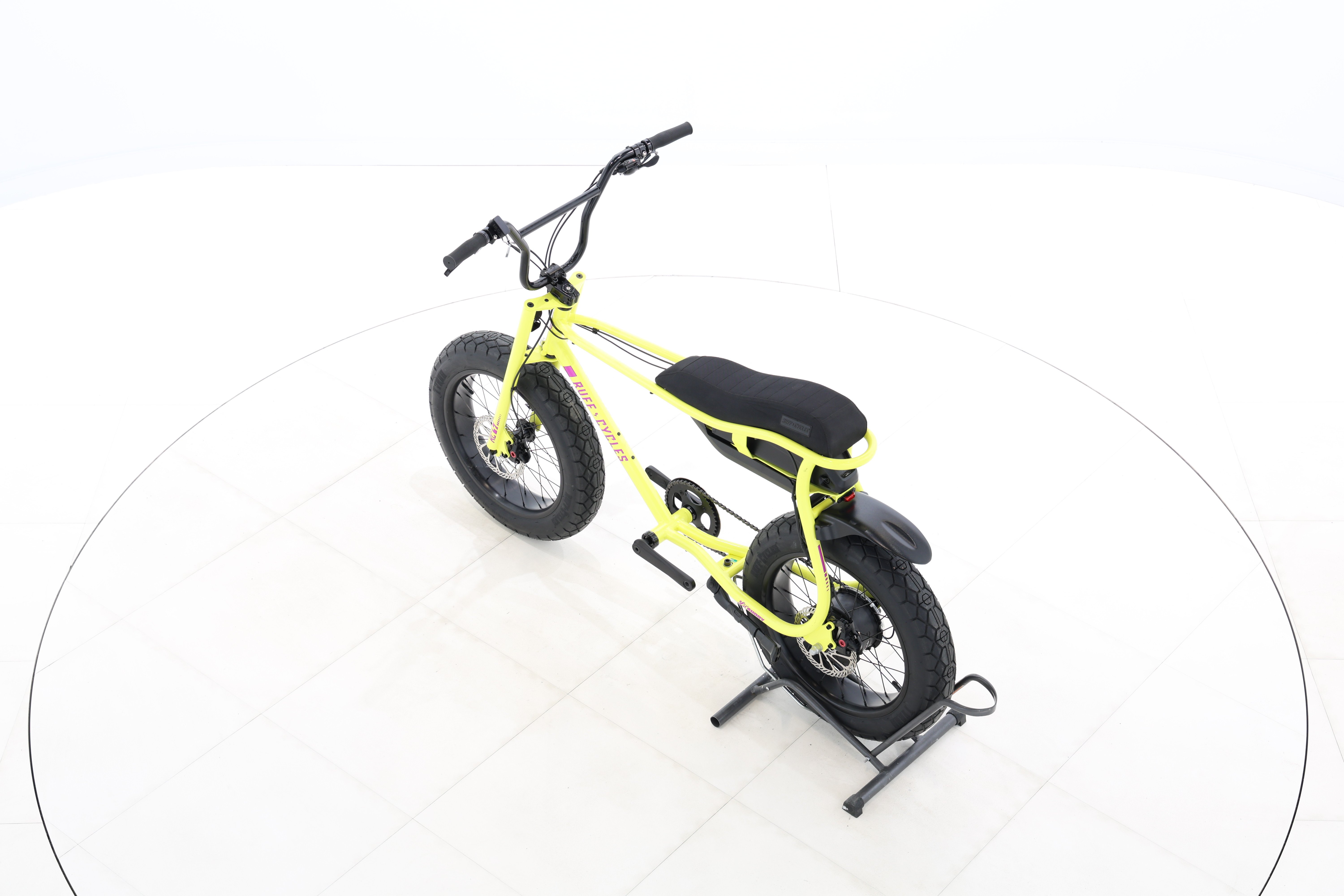 96a4ec7c-9ff6-4e48-9bdc-6345f1589d34