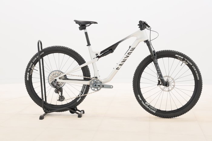 Canyon LUX TRAIL CF 9 2024