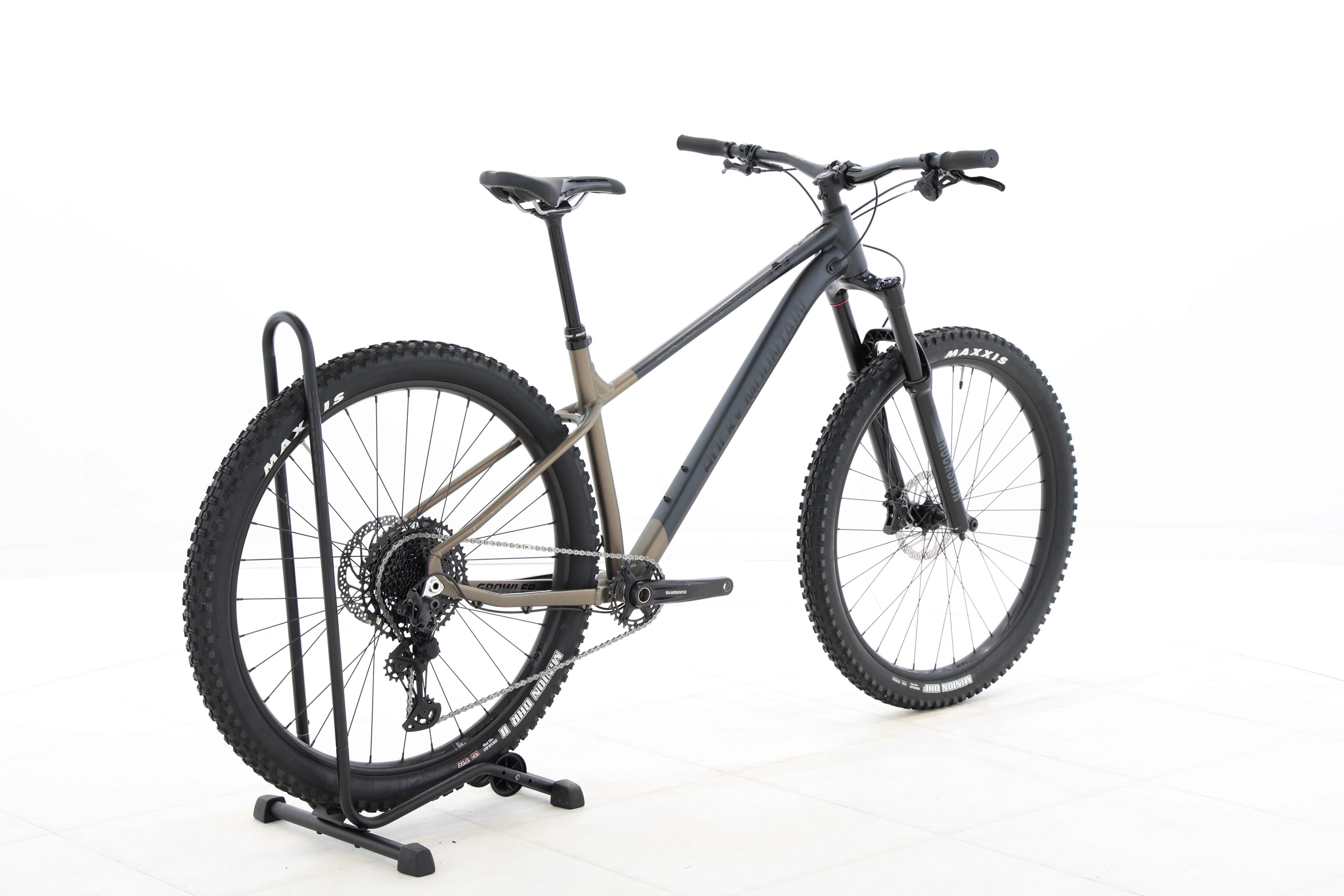 e6de18a3-0c19-40f6-9482-b94c211f0fb6