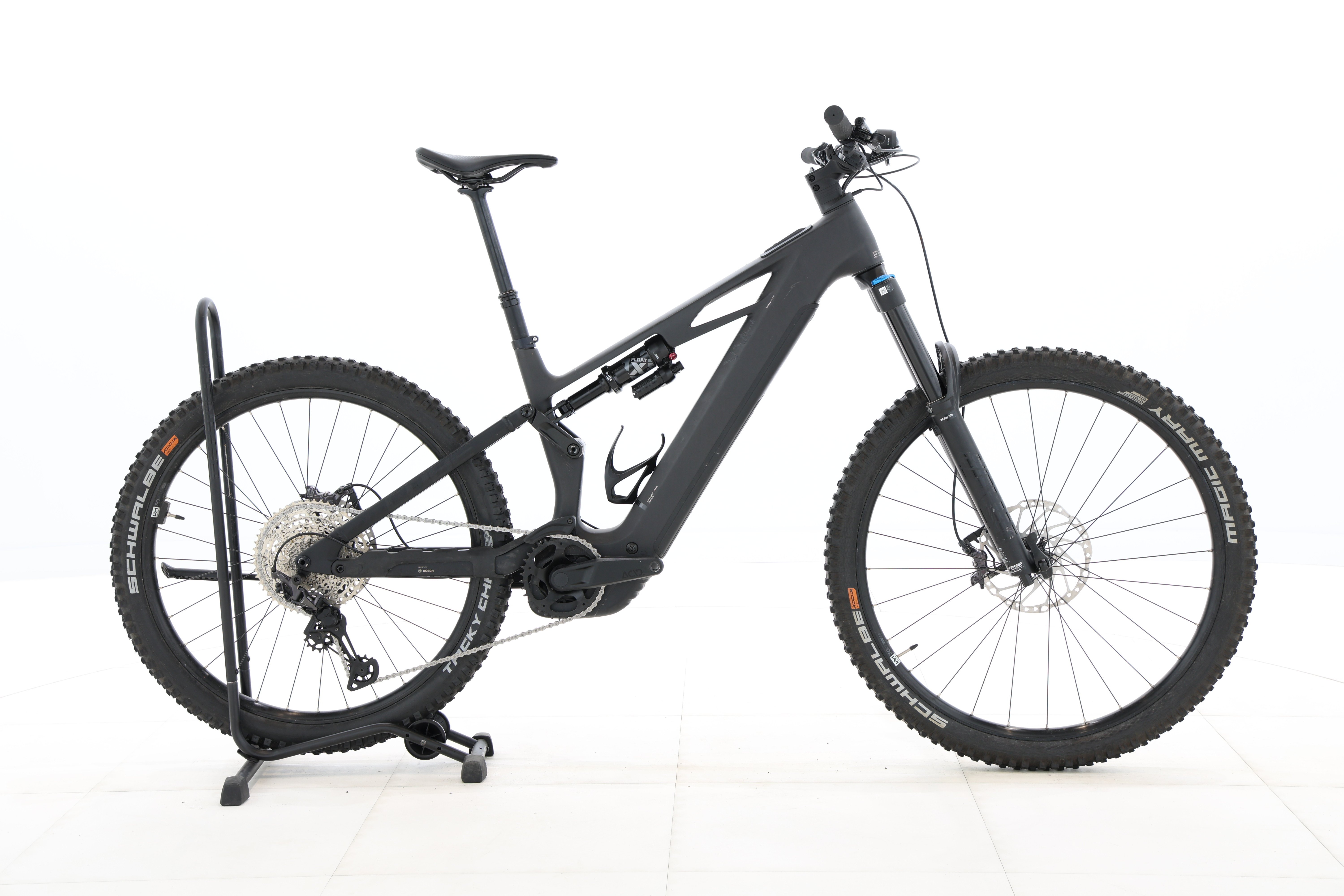 a6f2546e-f5ca-448a-8cdd-59a1255c74ce