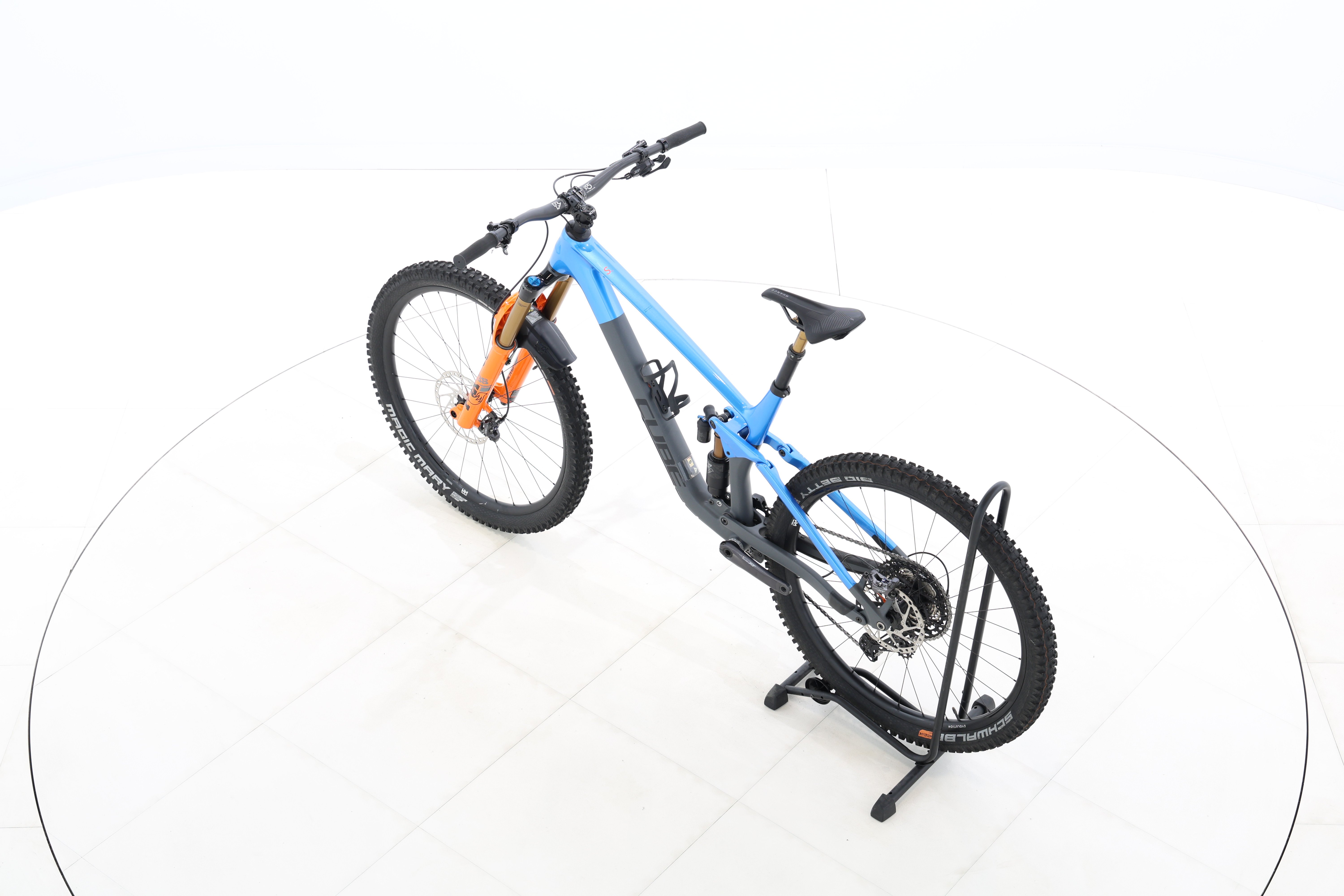 c0e17aab-d4ff-4056-8081-c7727fadc52a