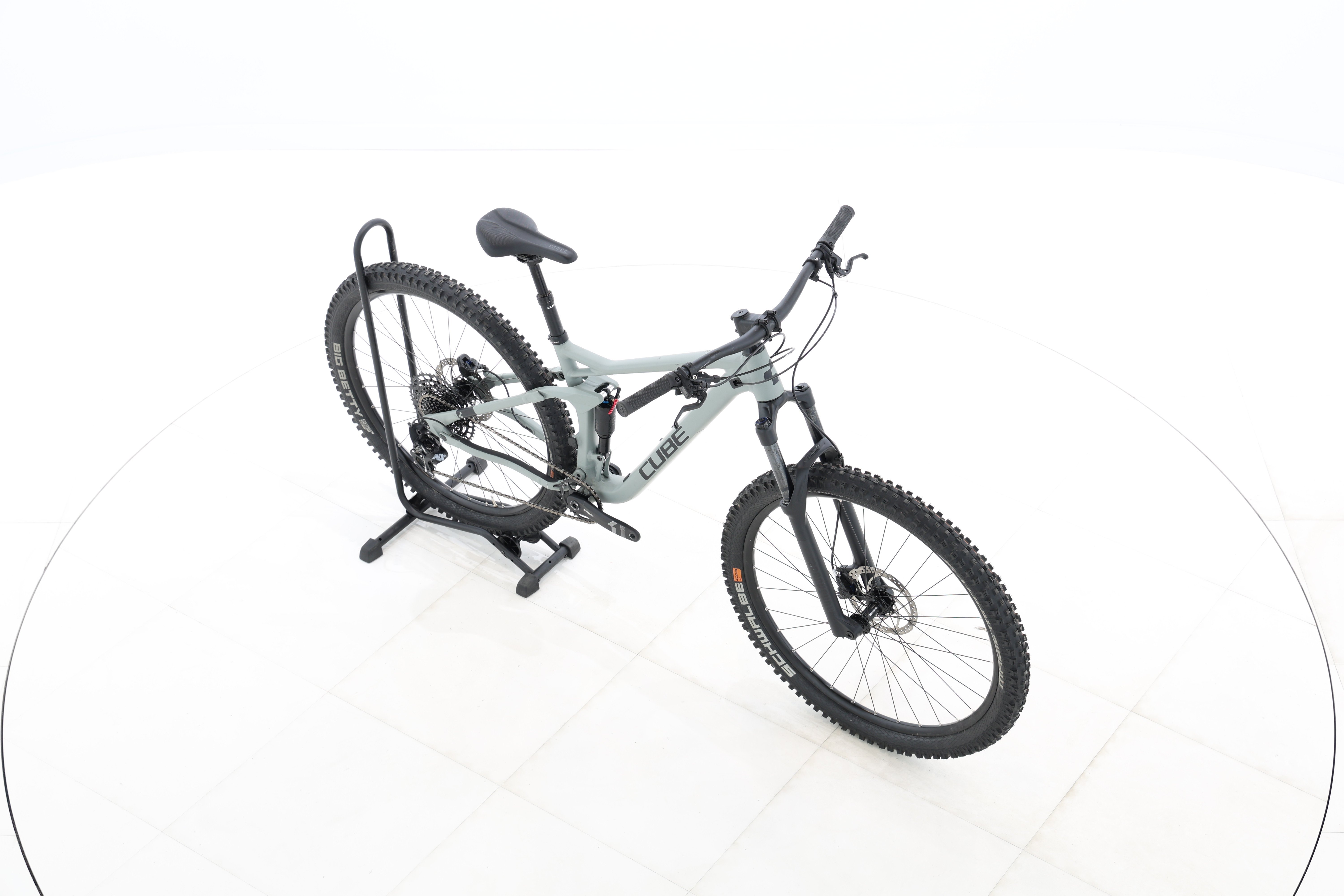 cdb9a80f-3583-4a24-916d-4dbd23459df8