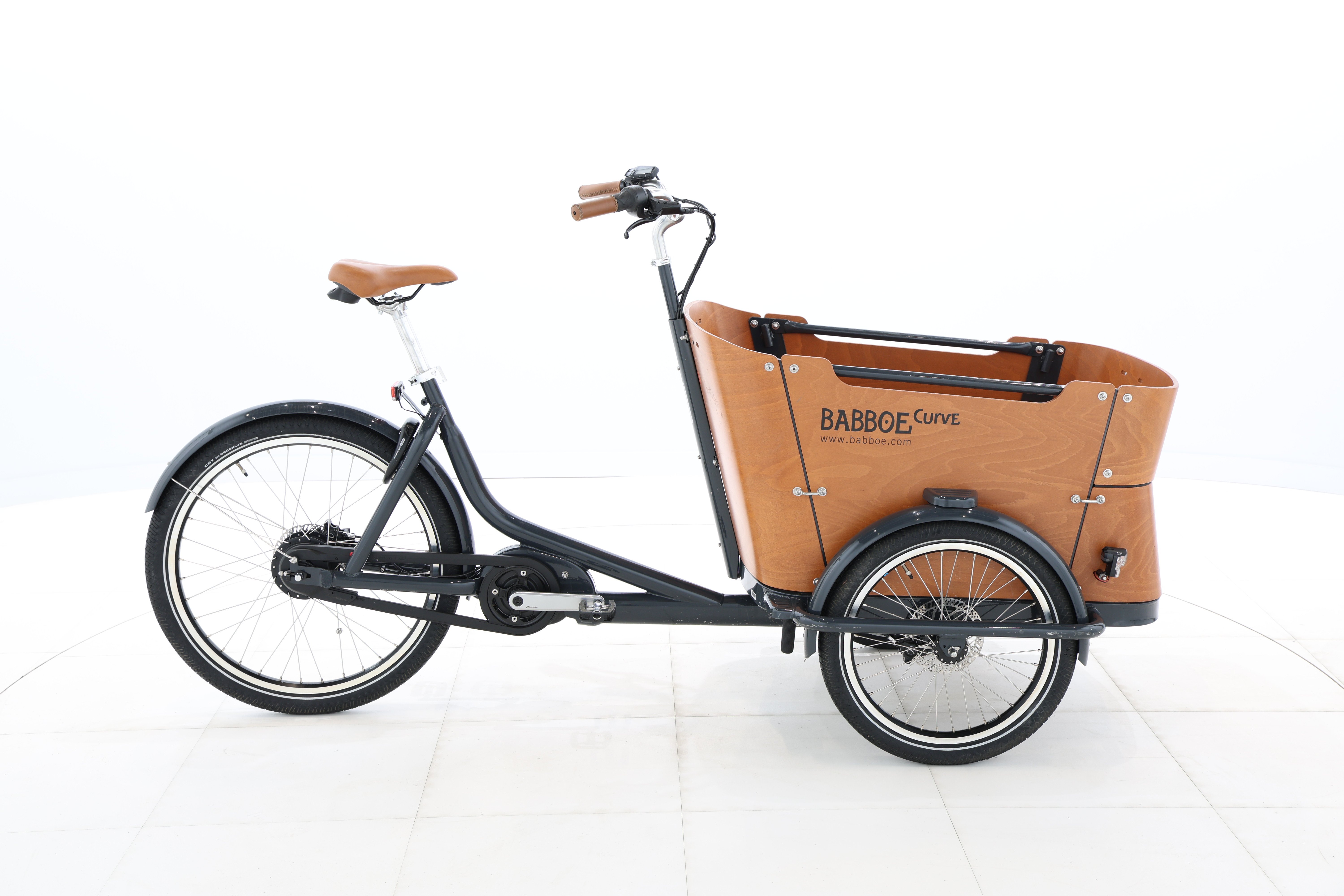 2ee48c5c-fb75-4ee7-b0a2-abca48b3b21f