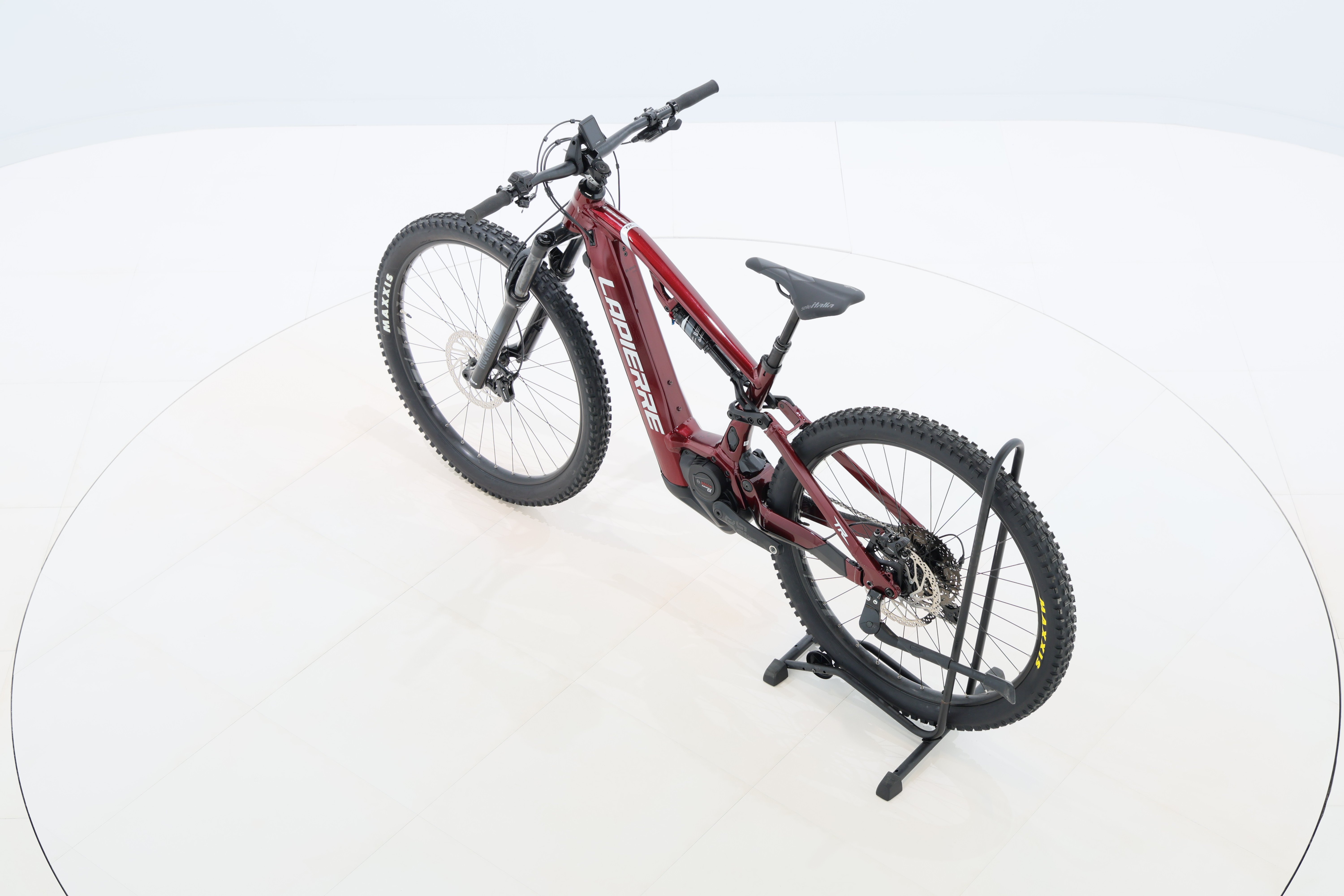 c02f2d65-d27e-47a8-a3e2-fe6c096bc5e1