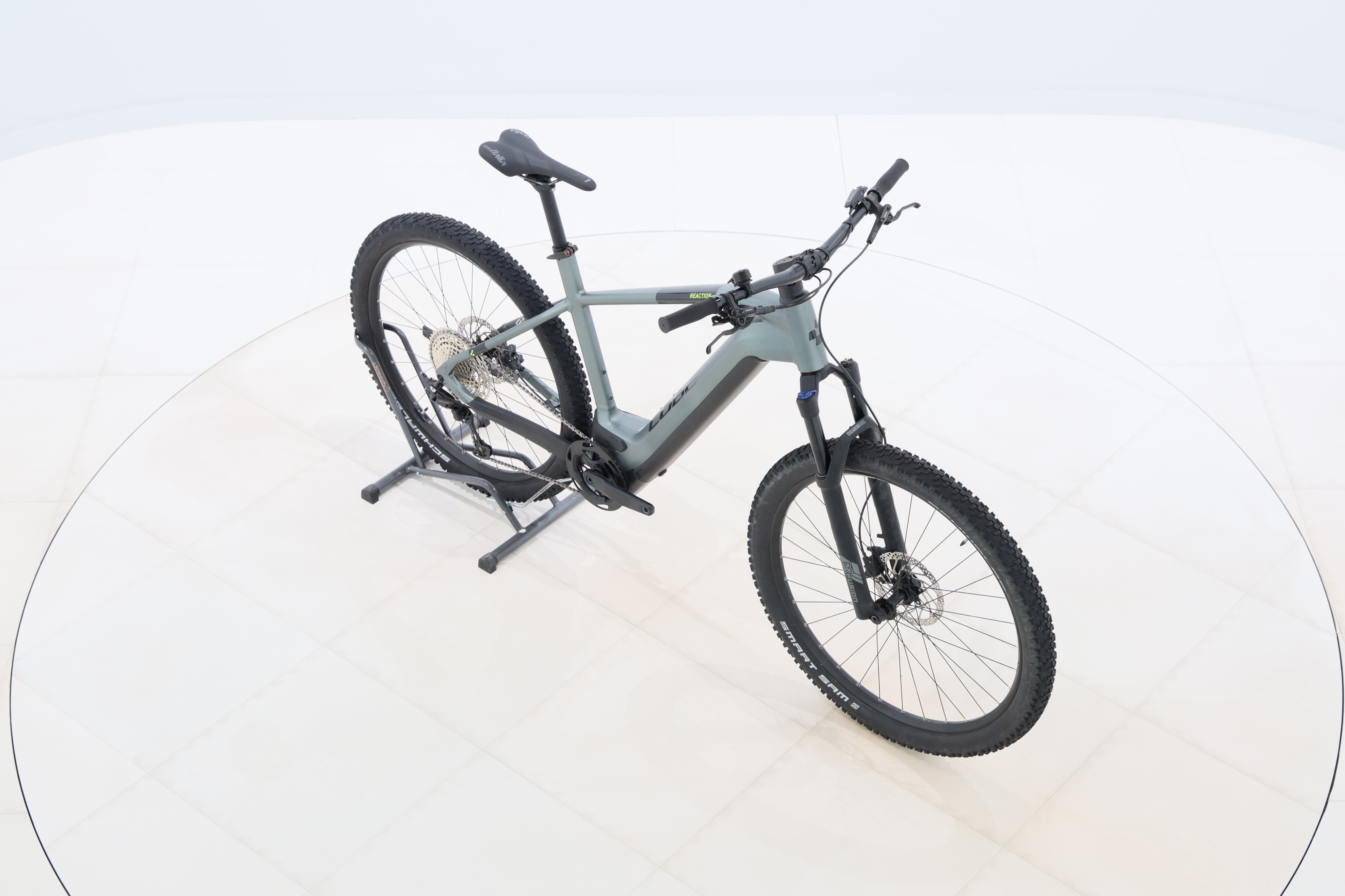 c793bbfe-23d9-4113-8bde-342cea356e48