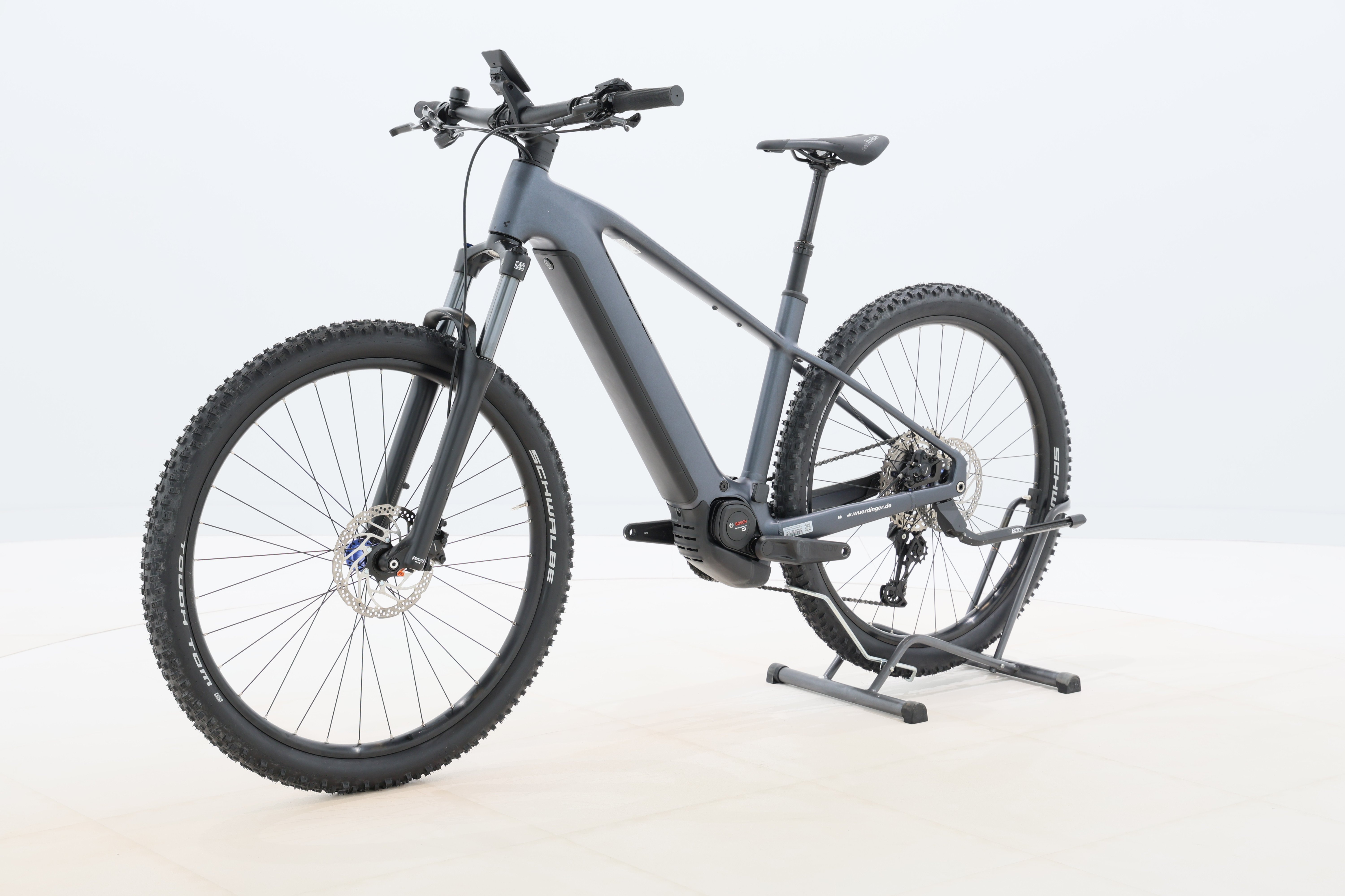 fd0e2393-52a6-4c0d-b2a3-15cf2c345803