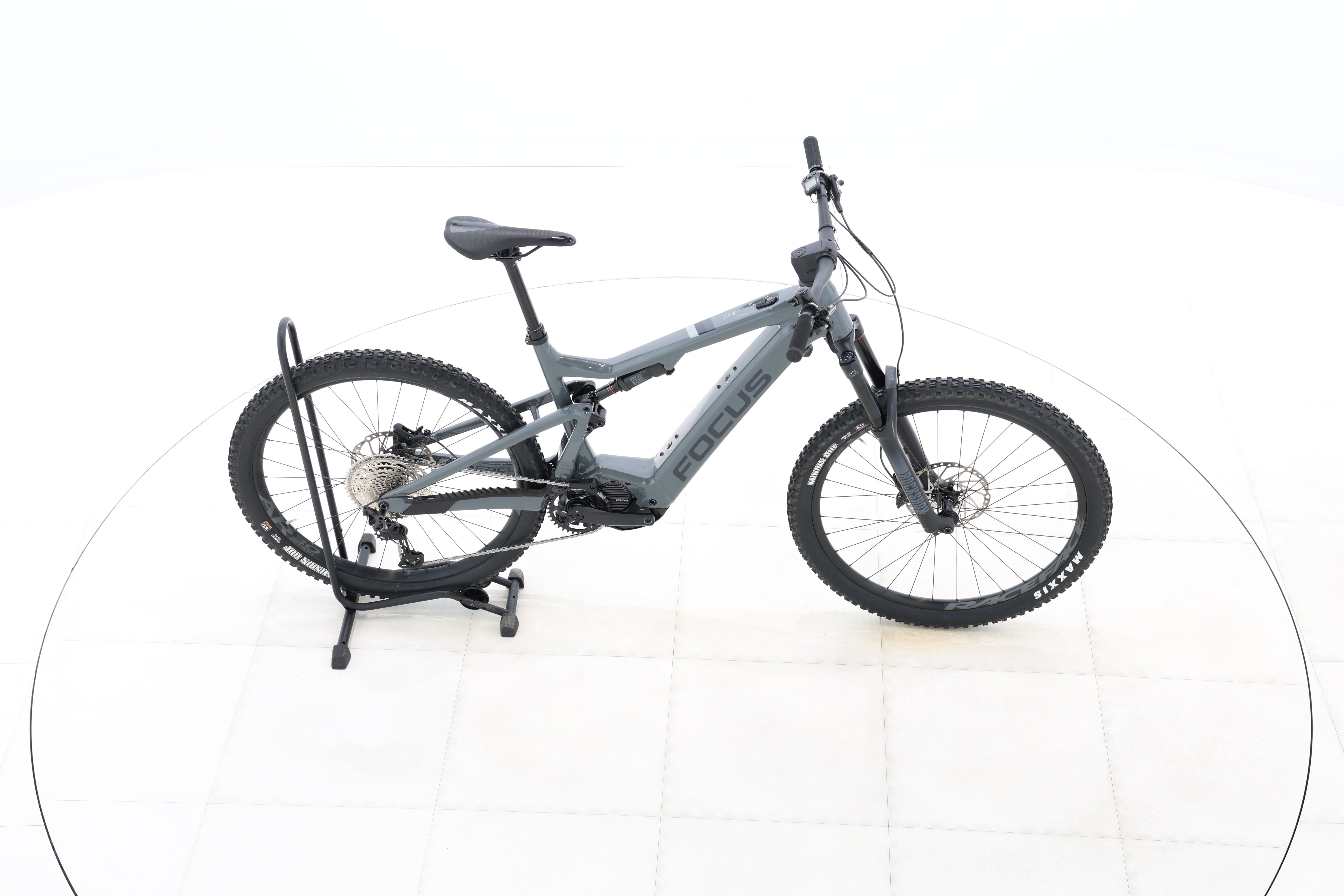 3ad468b8-130b-49f4-ae10-5409fede719f