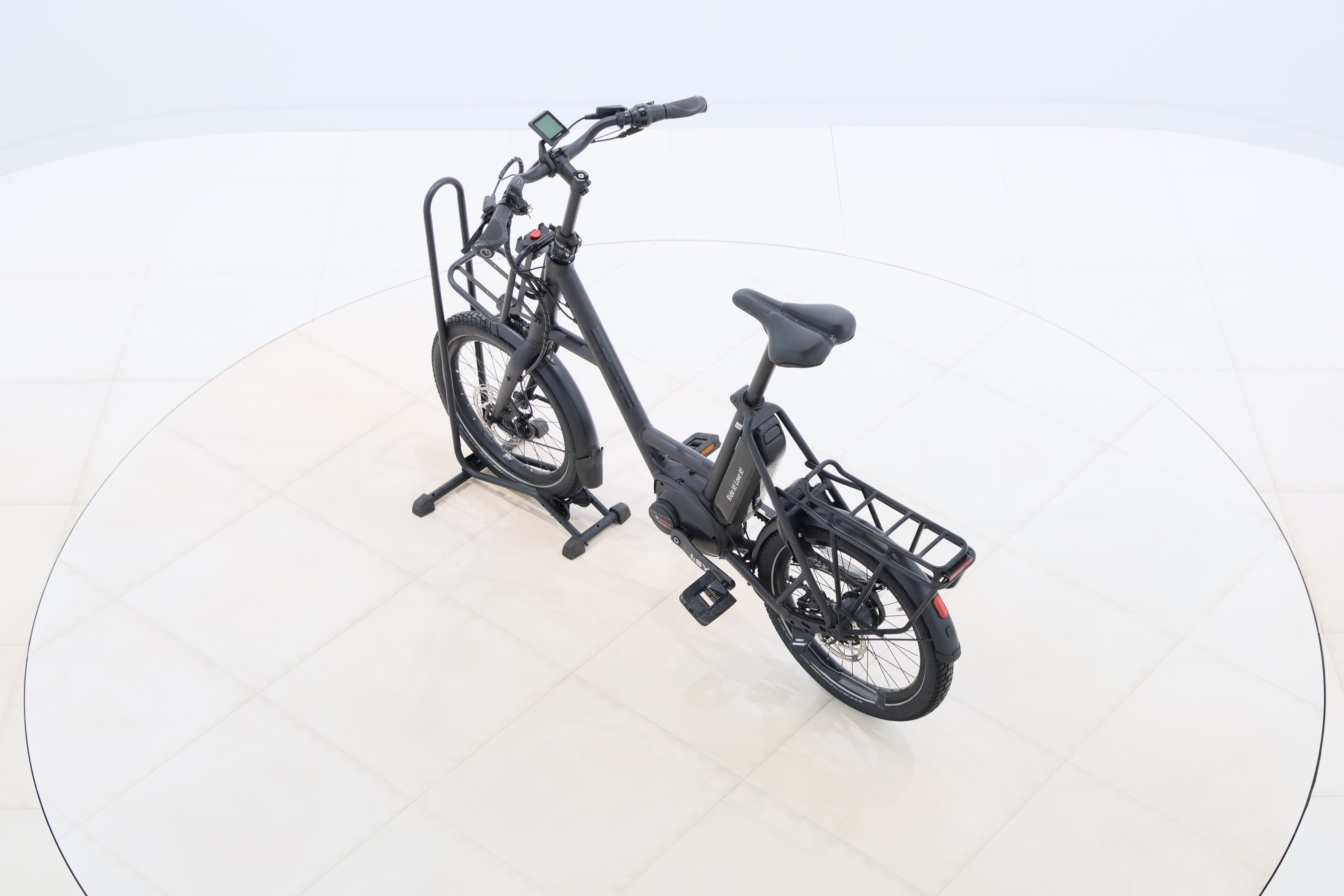 9b83f183-33c7-49c8-82c5-c120c19d5878